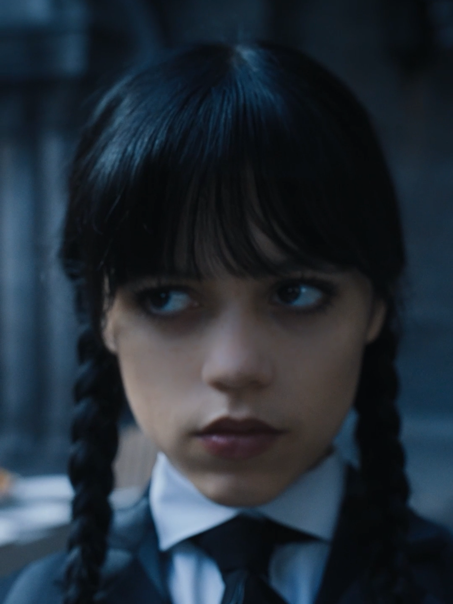 eh, bonjour l'esprit de Noël par ici hein... #mercredi #mercrediaddams #wednesday #wednesdayaddams #netflix #filmtok #onregardequoi