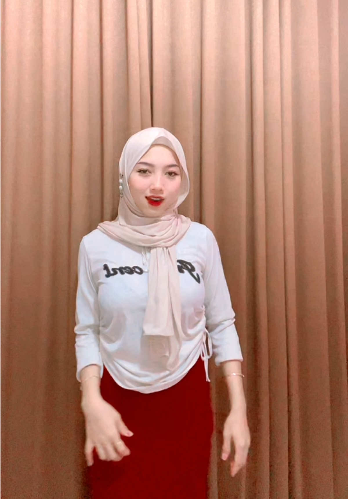 Cantik 😜#fyp #fypage #fypシ゚ #fypシ゚viral🖤tiktok #4u 