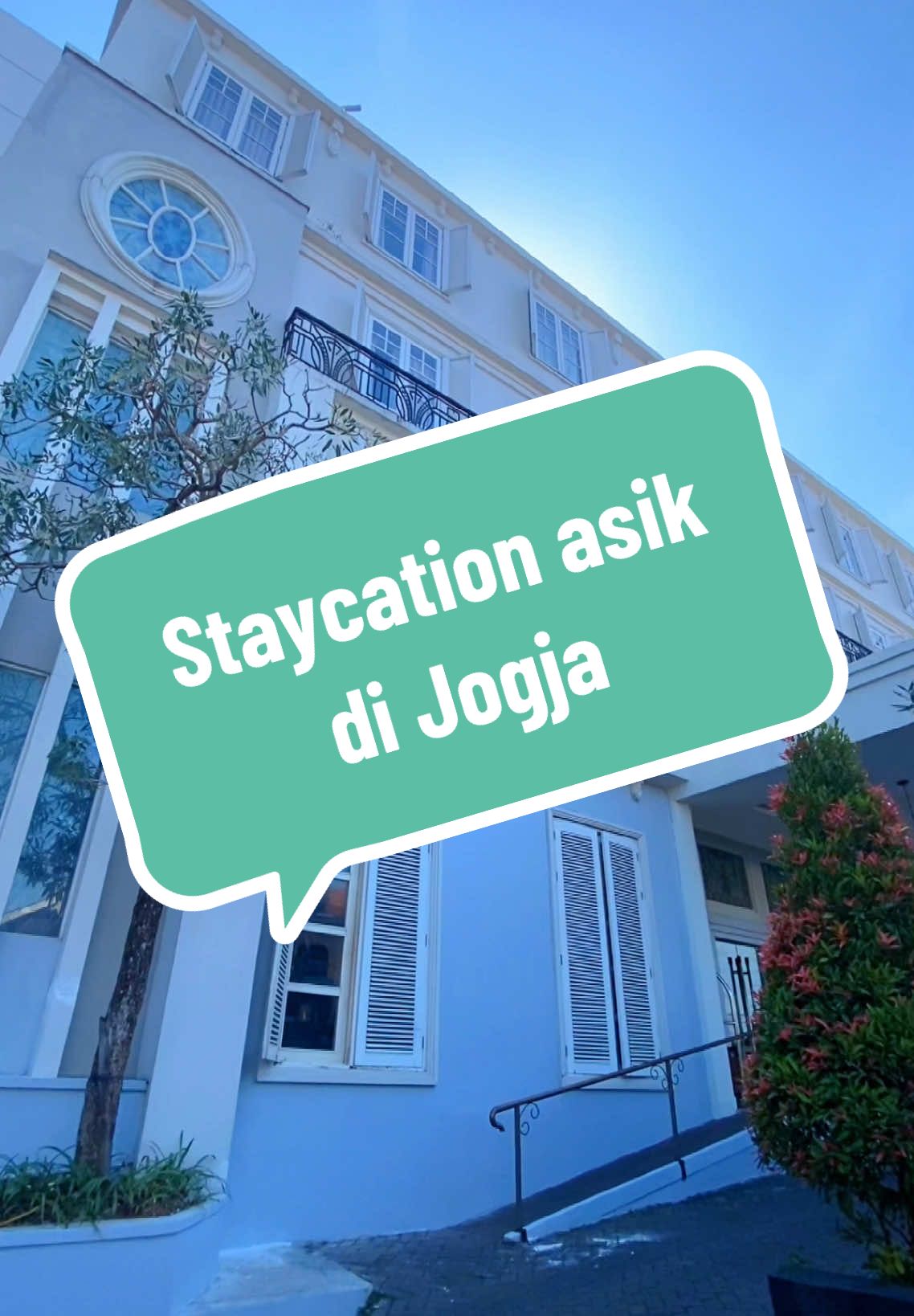 ✨SAVE AJA DLU✨ Staycation asik di Jogja vibes nya kaya di eropa  Estetik banget hotelnya deket sama pusat kota Jogja 😍 #fyp #hotel #hoteljogja #staycation #staycationjogja #liburanjogja #liburnatal #liburtahunbaru 