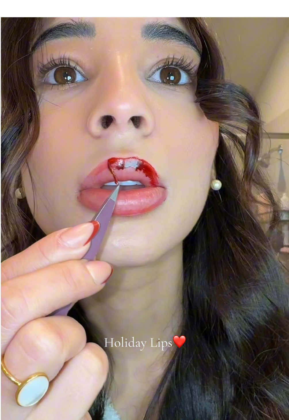 Holiday lip combo 🤍 wow this shade is perfect 🤍 . These last all day 😍🤍 #lipstick #lipstain #virallipstain #lipgloss #lipcombo #liptutorial @SACHEU Beauty US 