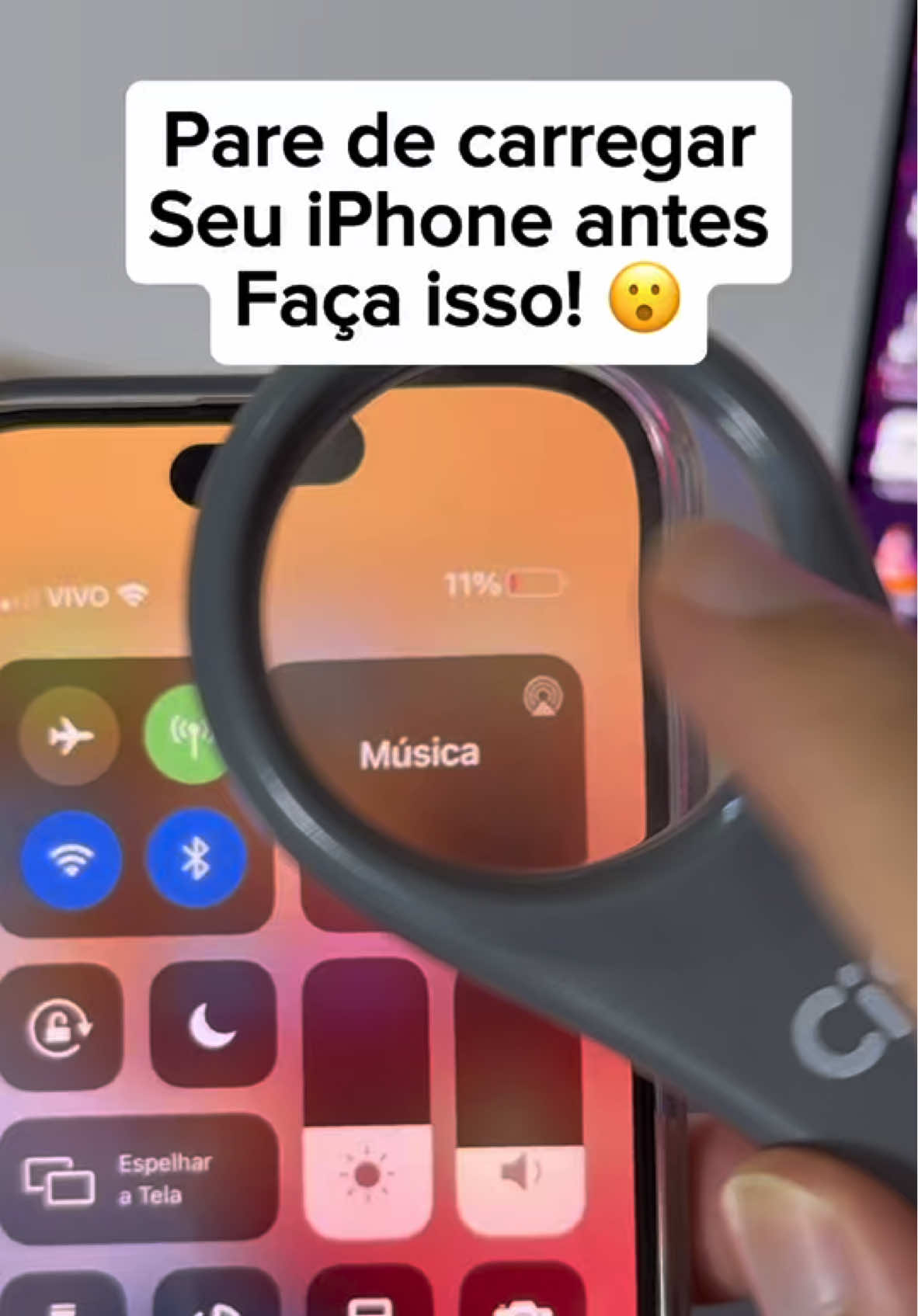 Nunca mais carregue seu iPhone assim! 😳❌ esse método vai levar a sua bateria a outro nível de durabilidade e tenho certeza que você não sabia que dava pra ativar no seu celular. #dicas #iphone #celular #bateria #apple #jefdicastech #tecnologia 