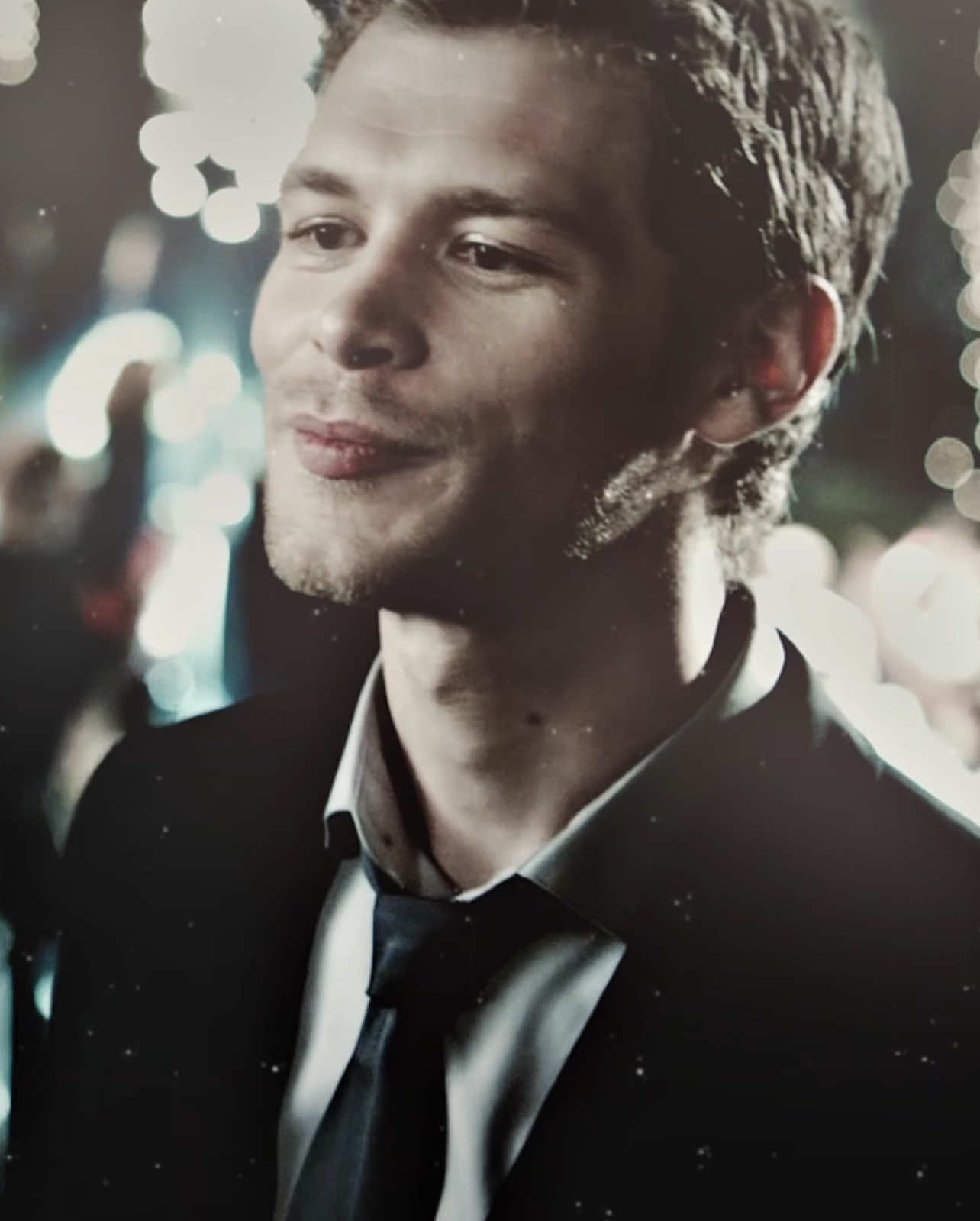 merry christmas to you all guys | #klausmikaelson #klausmikaelsonedit #josephmorgan #josephmorganedit #tvd #thevampirediaries #thevampirediariesedit #tvdedit #tvdedits #vampirediaries #vampirediariesedit #merrychristmas #christmas #christmasedit #merrychristmas🎄 #merrychristmasedit #flop #floptok #viralfyp #xyzabc #blowup #viralfypシforyoupage #blowup? #blowthisupforme #aefrnc 