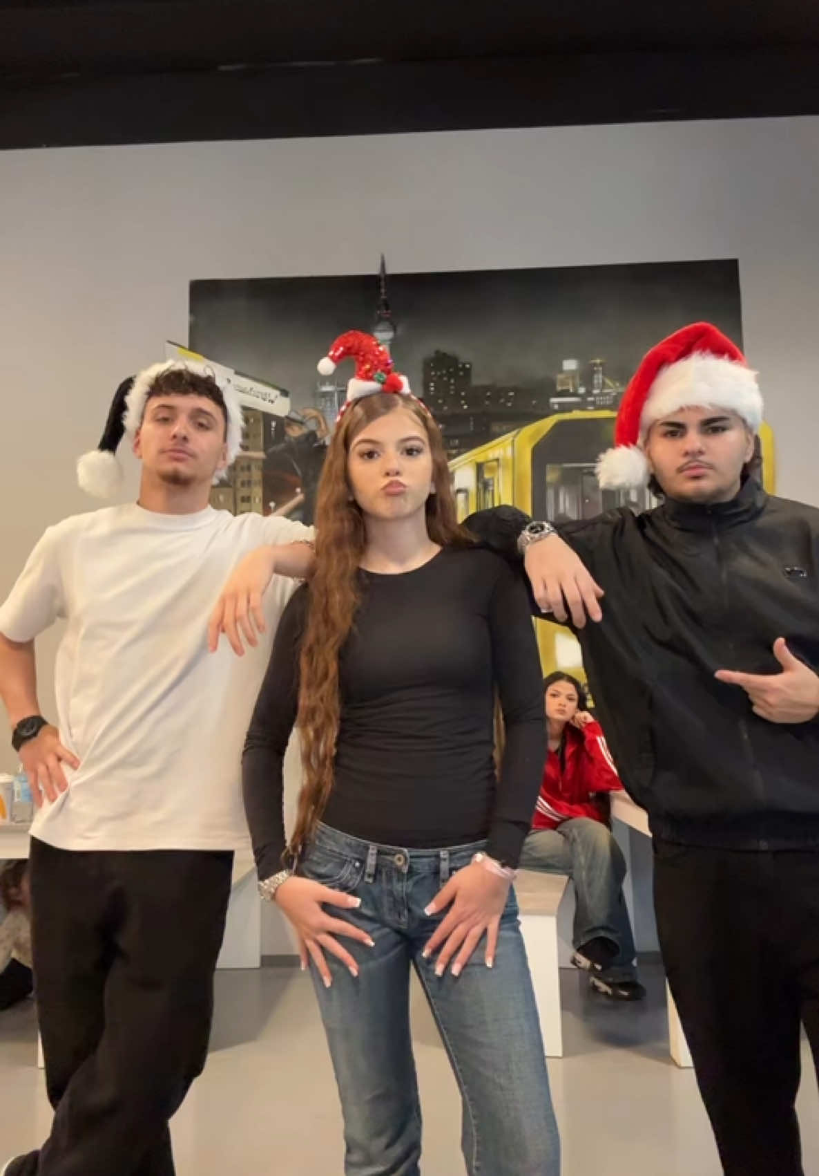 MERRY CHRISTMAS FAM❤️🎄🇧🇷 @𝐙𝐀𝐇𝐈𝐃𝐄 @Junus #berkibooiii 