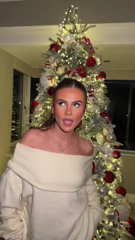 this tiktok page is 1 year old today!!! hb and happy christmas 