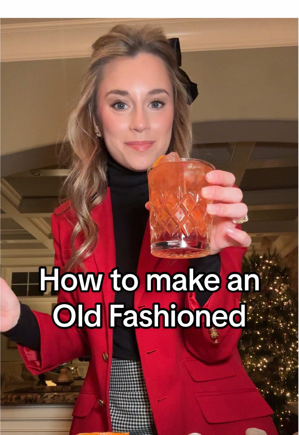 A classic cocktail recipe 🥃 cheers! #cocktails #oldfashioned #christmascocktails 