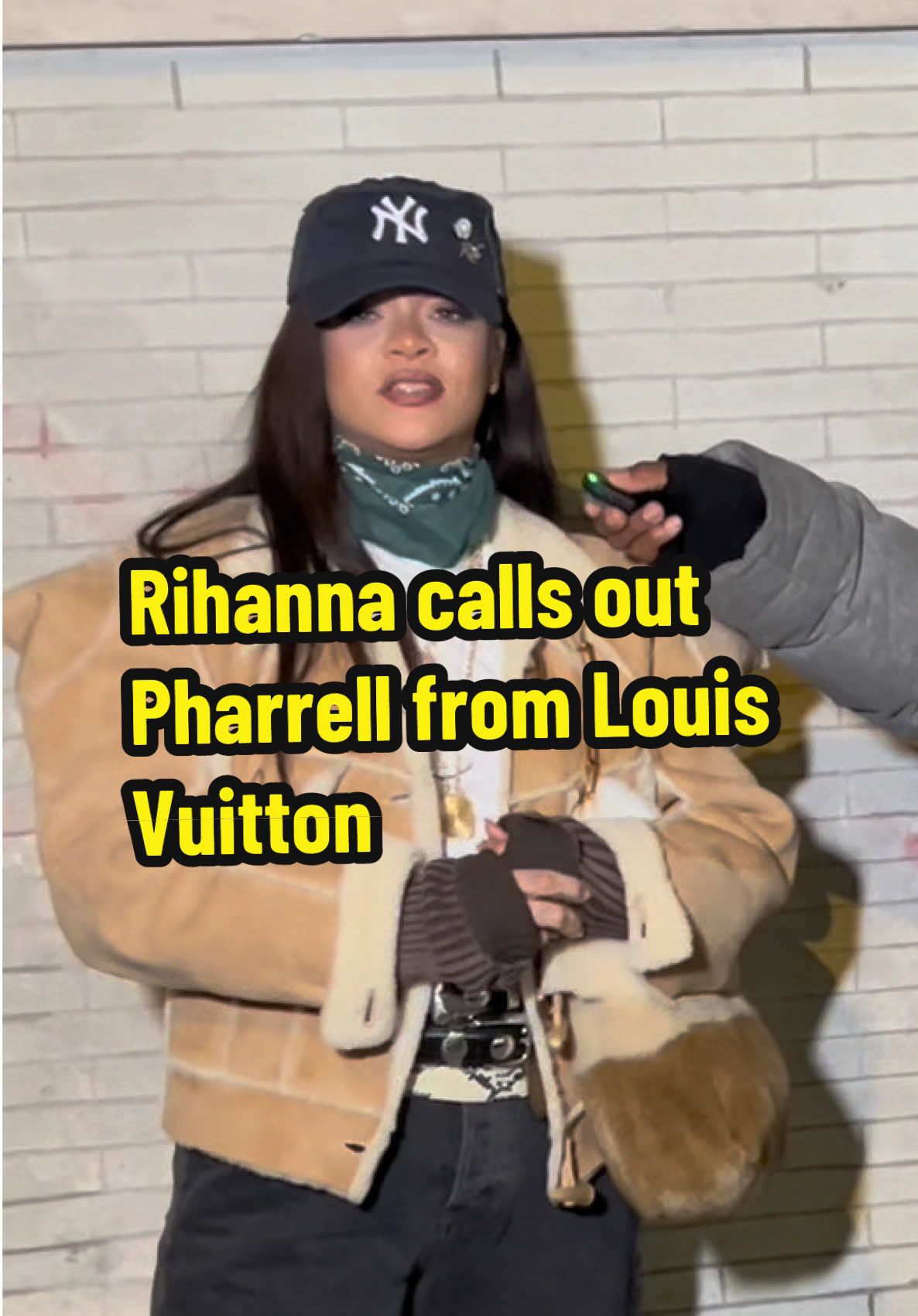 @Rihanna calls out @Pharrell from @Louis Vuitton  #pharrell the queen needs this bag expeditiously  • • #wishlist #nyc #fashiontrends