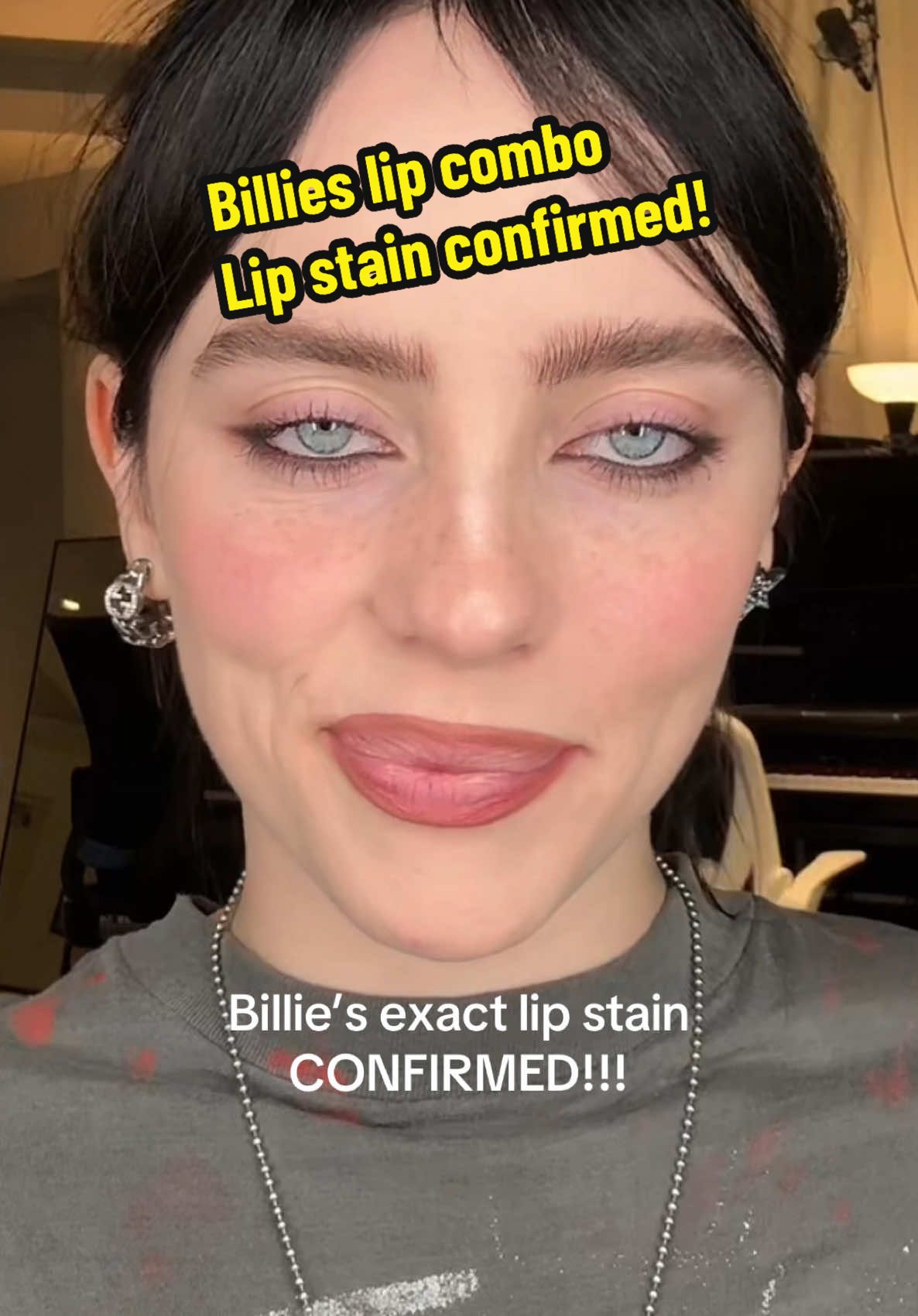 She’s using shade p-inked! 🫦 Muah-ve and Noodhe are also gorgeous #billie #billieeilish #billieeilishedits #billiefan #eilish #billieeilishfan #lipcombo #makeup 