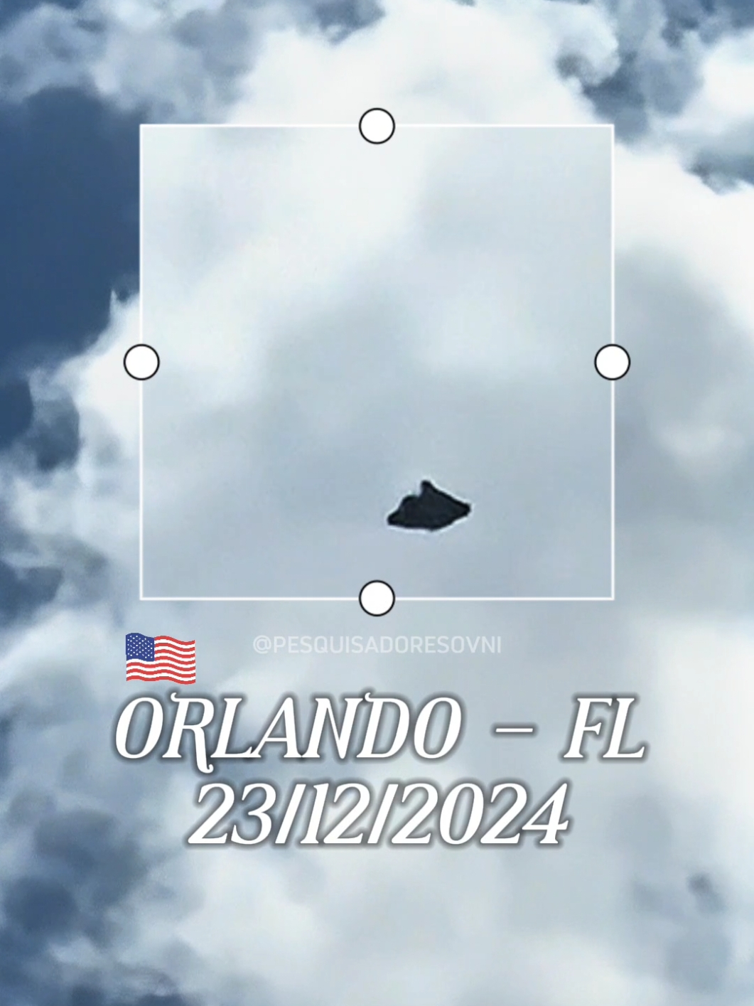 🚨💥 OVNI É REGISTRADO DURANTE O DIA EM ORLANDO, FLÓRIDA. Um vídeo impressionante captado no dia 23 de dezembro de 2024, em plena luz do dia, mostra um objeto não identificado sobrevoando os céus de Orlando, Flórida, nos Estados Unidos, O registro foi feito por um casal. #pesquisadoresovni #misterio #mistery #ovni #ufo #desconhecido #Unknown #uap #discovoador #alien #orb #lights #sighting  #news  #avistamento #orlando #florida 