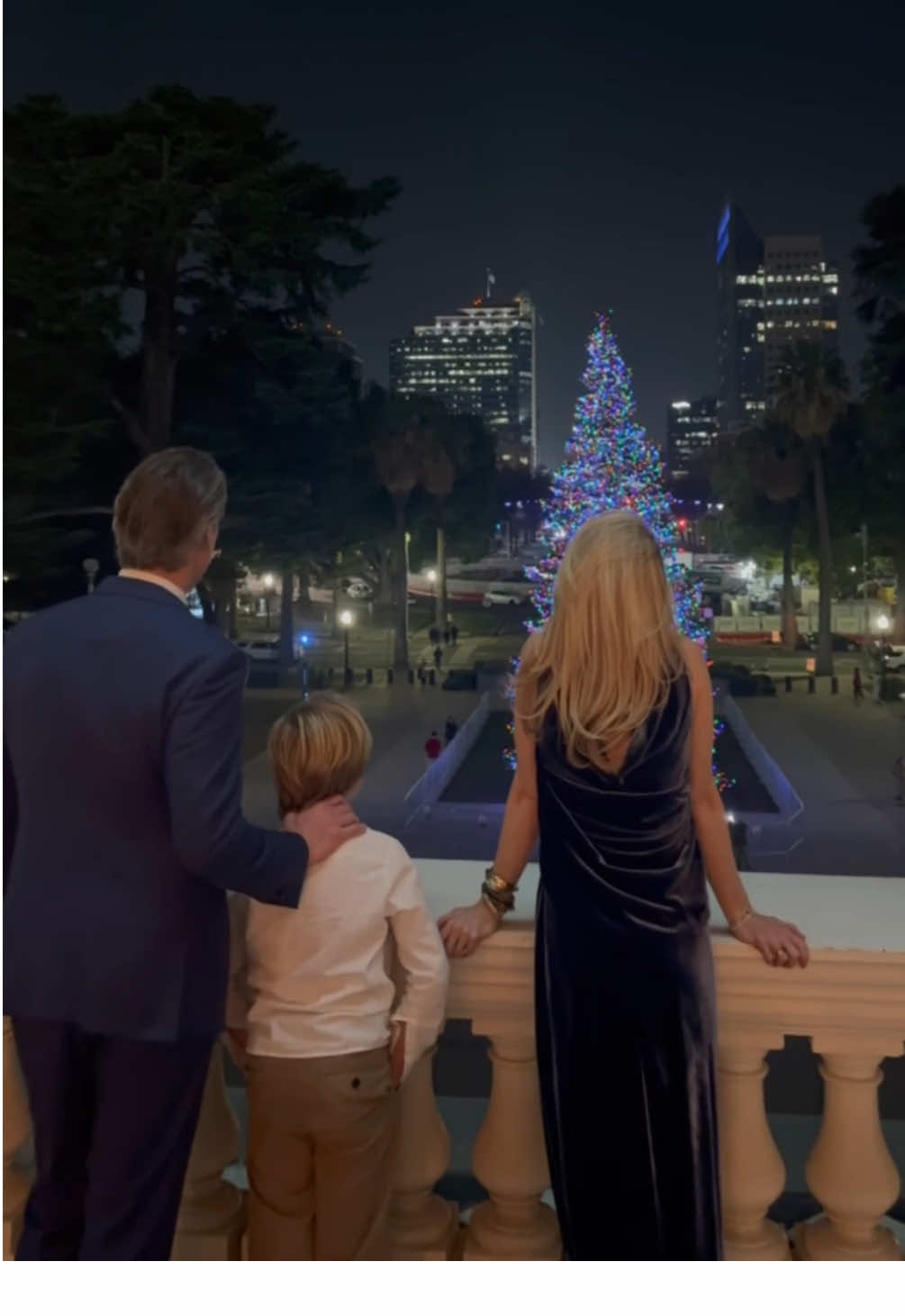 Nothing beats this view. 🎄🌟 Wishing you and your loved ones a happy holiday season! #California #HappyHolidays @Jennifer Siebel Newsom