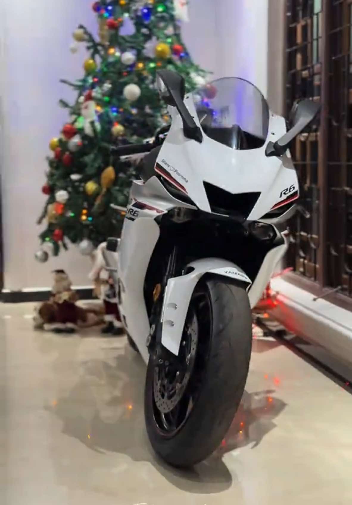 Merry Christmas 🎄🎁 #highcapacitysrilanka🇱🇰 #yyyyyyyyyyyyyyyyyyyyyyyyyyyyyy #viral #R6 #johan_silva46 @shane 🇮🇹 