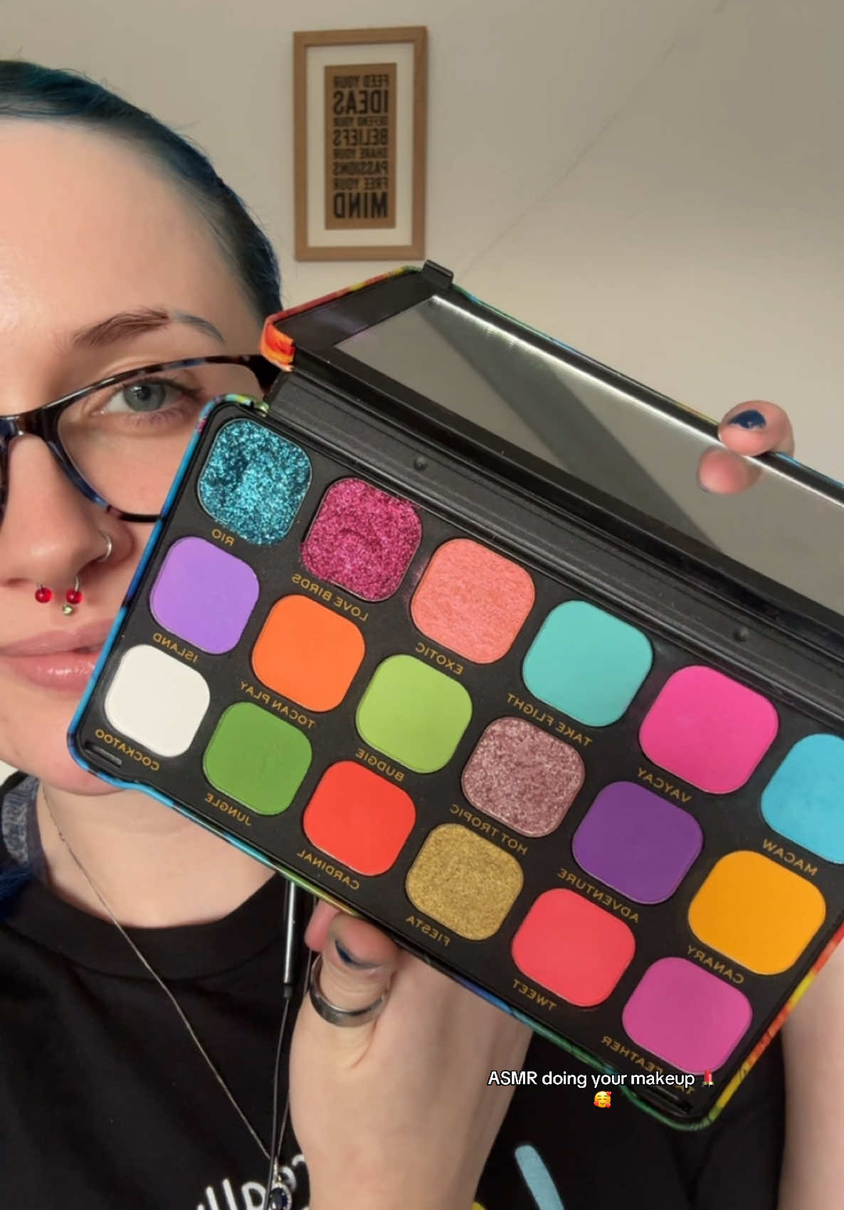 ASMR doing your makeup 💄🥰 #asmrmakeup #fyp #asmr #personalattentionasmr 