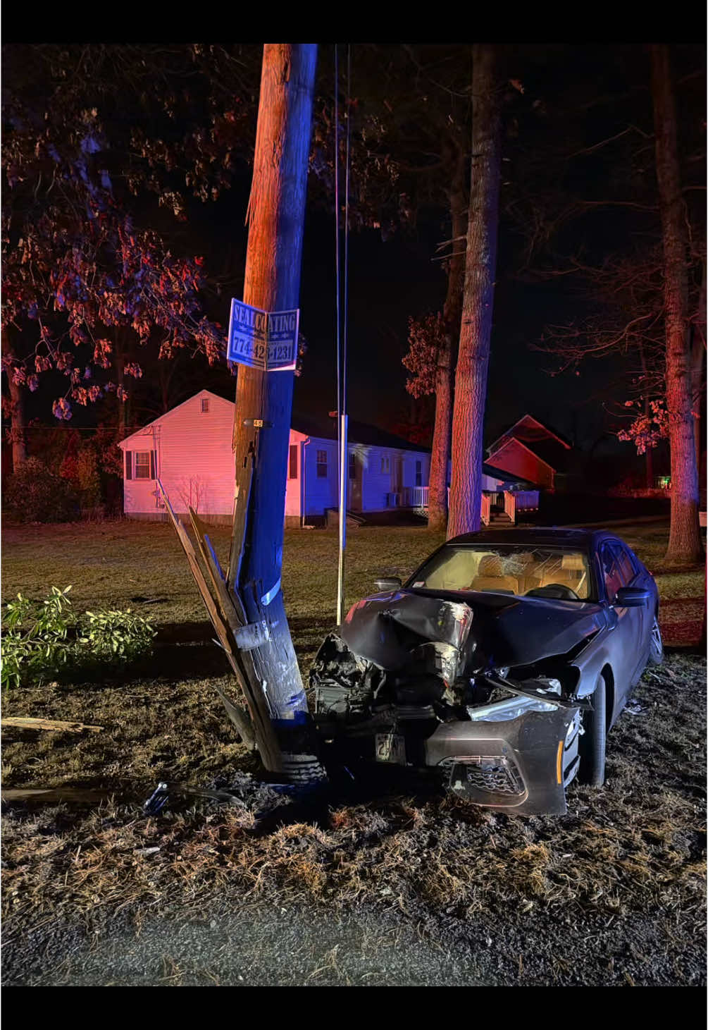 Merry Christmas! Stay safe out there everybody🎄⚡️ #powerlines #buckettruck #highvoltage #linelife #lineman #electrical #electricity #electrician #ibew #alphalinethread #journeymanlineman #linemanappreciation #powerlineman #thankalineman #linejunk #utilityworker #poleclimber  #linemanapparel #smallbusinessowner #SmallBusiness #construction #workwear #apprenticeship #apprenticelineman 