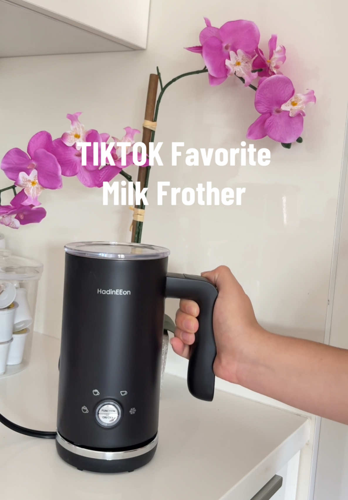 Im in love with this milk frother , so different ways to using it 🤩🥛 #CapCut #coffeetiktok #coffeeshop #milkshake #milkfrother #frother #cappuccino #hotchocolate #coffelover #coffelovers #tiktokshop #tiktokshopholidaydeals #hotcocoa #hotchocolate #hotcoffee #coffeetime #latte 