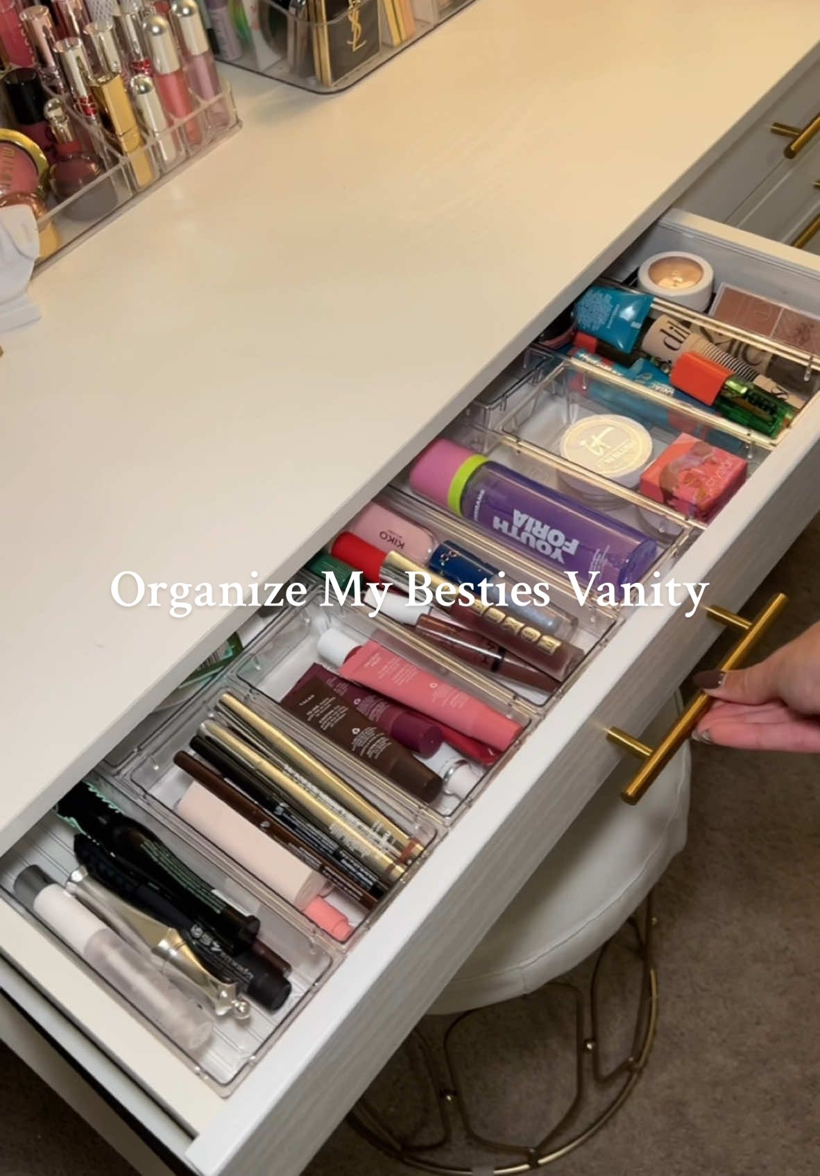 When OCD girly gets ADHD bestie 🤝 #organization #vanity #vanityorganization #asmrorganizing #asmrsounds #cleanasmr 