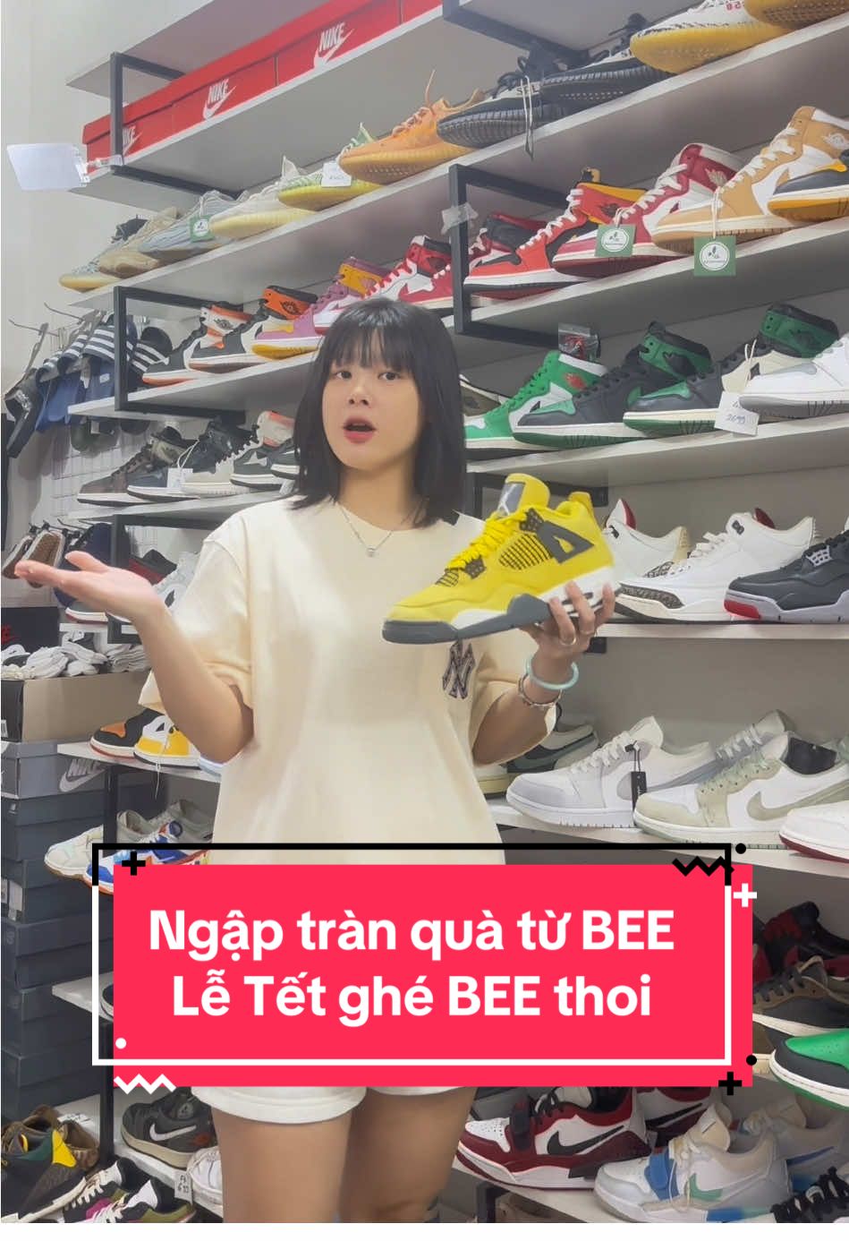 Săn quà từ BEE quá dễ 🎄 #bee2hand #giay2handchinhhang #viral #jordan1 #jordan #giaysneaker #xh #merrychristmas 