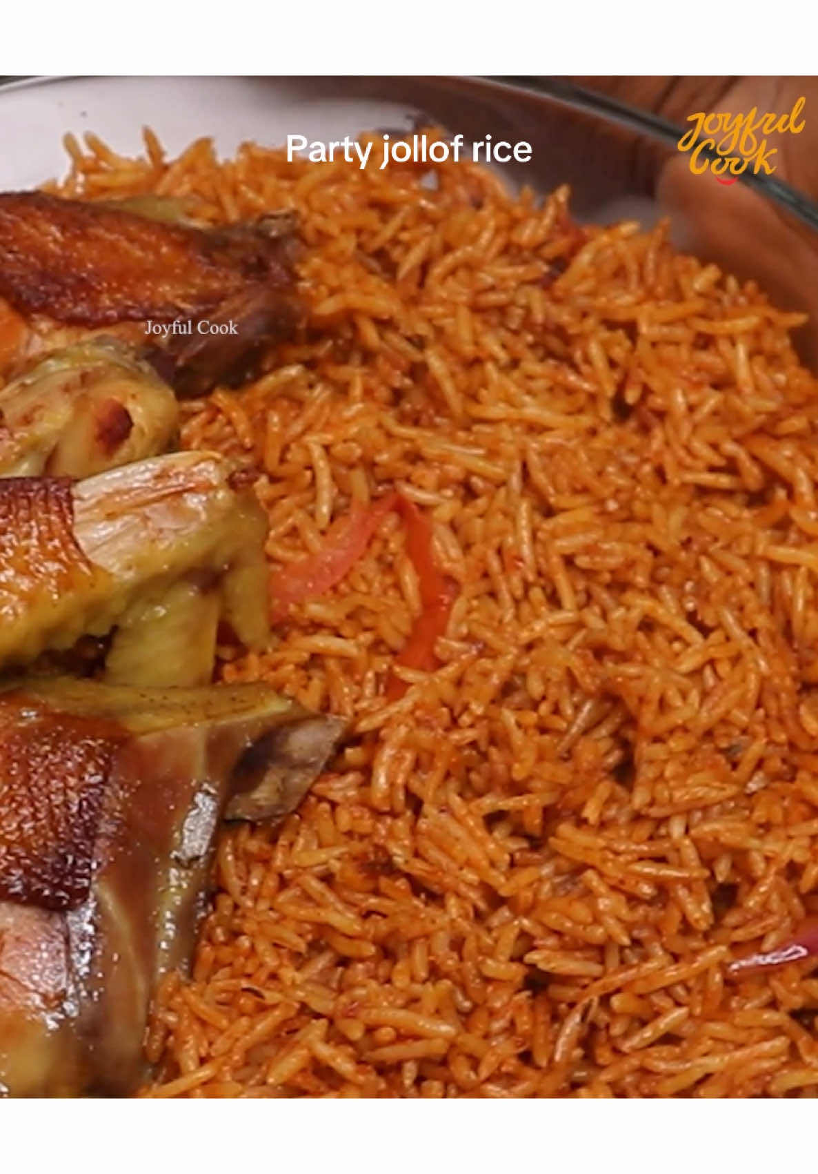 Cook your Christmas Jollof like a pro #tik #nigeriantiktok🇳🇬 #christmas #nigerianfood #fypシ #tiktok #homemade 