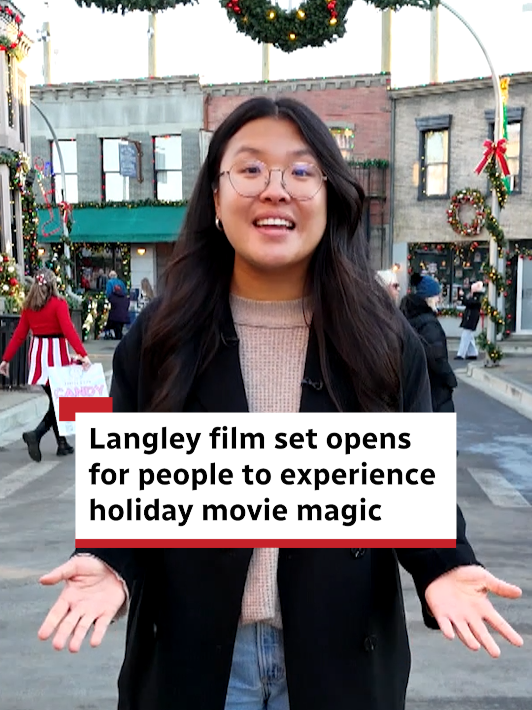 A film set in the Township of Langley has opened its doors for people to experience holiday movie magic in an event called Merry and Bright. As Jessica Cheung reports, it's a way to keep film workers employed as the industry goes through a notable dip. #filmindustry #BritishColumbia #cbcnews #Vancouver #Martinitown #townshipoflangley