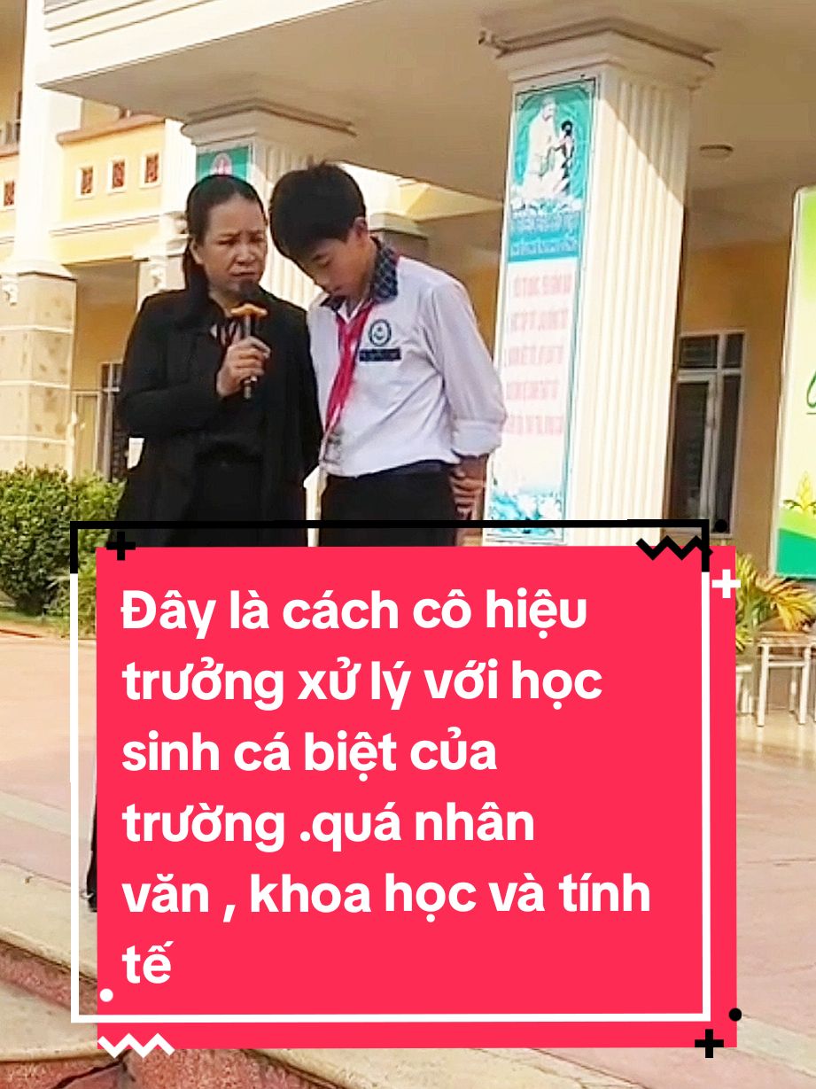 cô hiệu trưởng quá tuyệt vời ..để xử lý học sinh cá biệt của trường cô không chọn hình phạt , bản kiểm điểm hà khắc mà cô chọn cách này để đánh thức tâm lý và nhận thức của những học sinh cá biệt để họ biết suy nghĩ và cố gắng tiến bộ mỗi ngày ..