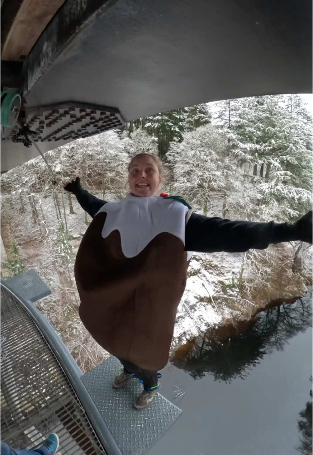 Merry Christmas Eve!  #highlandfling #bungee #Scotland 