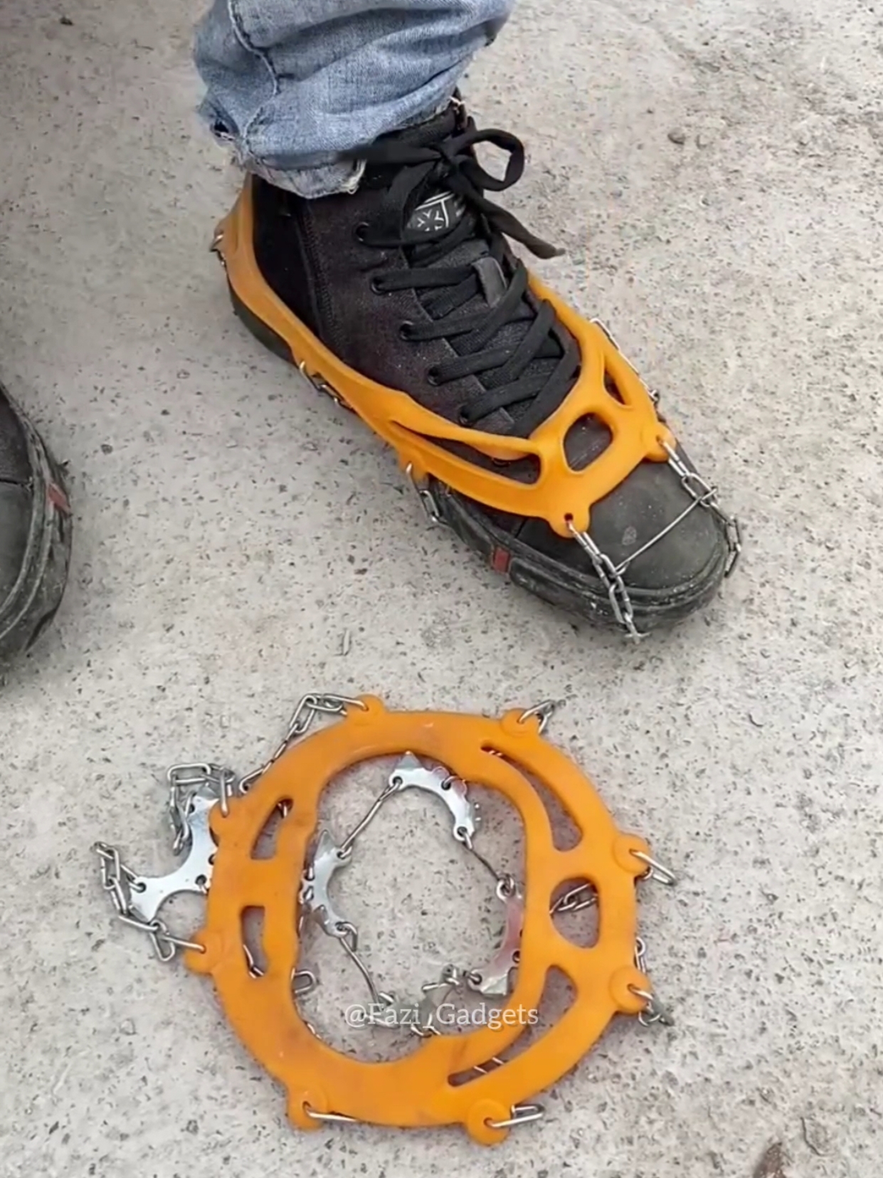 Anti slip Crampons Purchase Link in bio #foryou #gooditems #fyp #viral #viral_video #foryoupage 