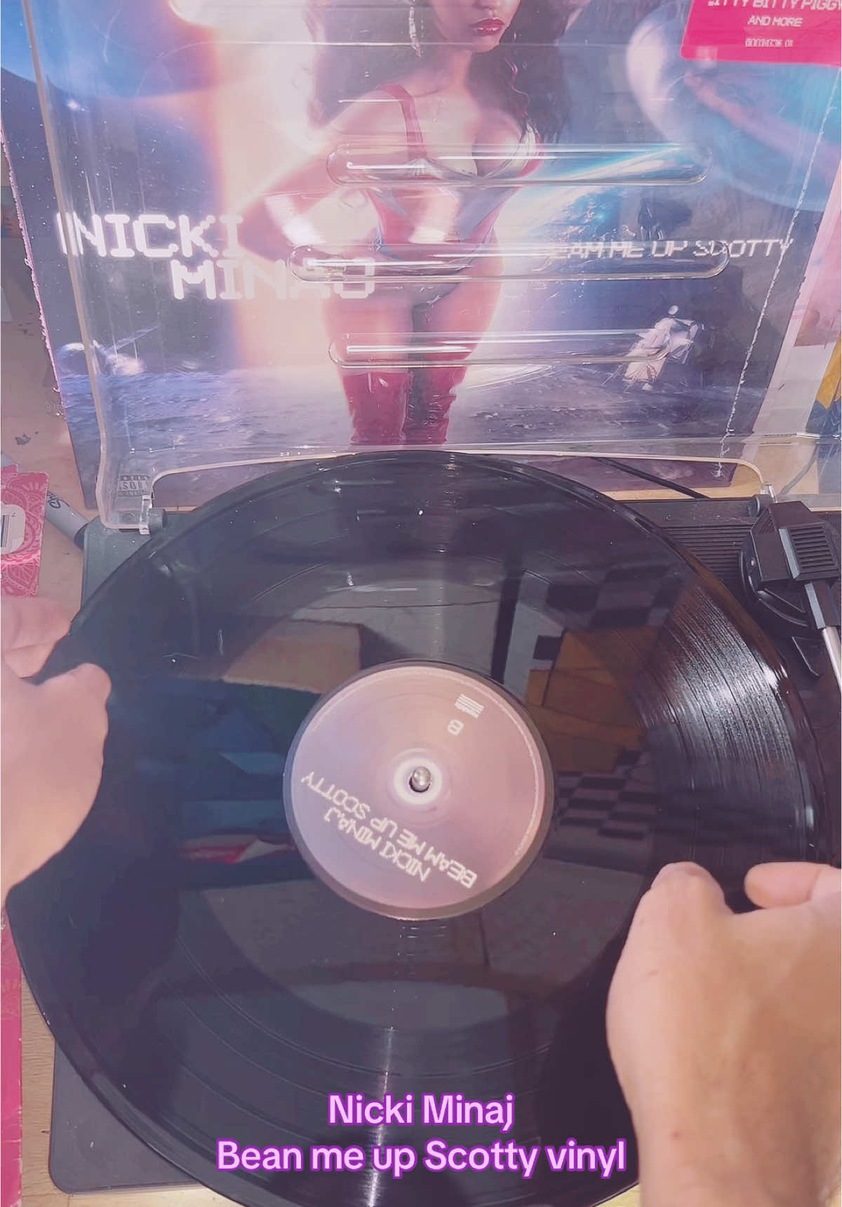 #nickiminaj #nickiminajvinyl #beammeupscotty #fyp @Nicki Minaj 