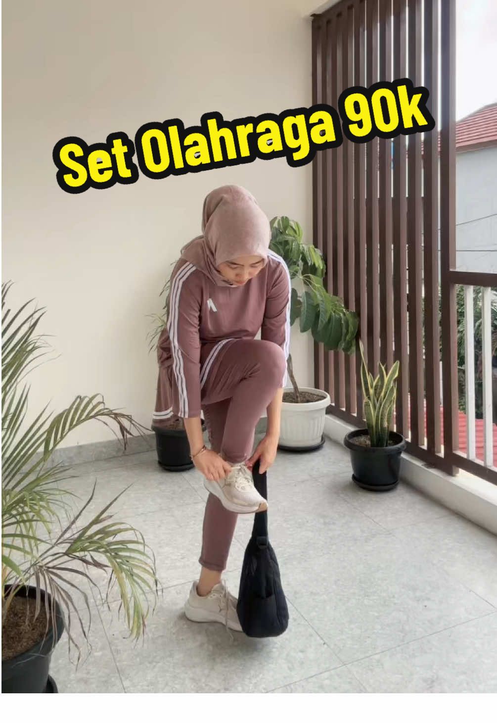 Lumayan ga si udh dpt 1set lho #setelanolahraga #setelanolahragawanita #outfitolahraga #outfitolahragahijab #senam #poundfit #Running #bajuolahragawanita 