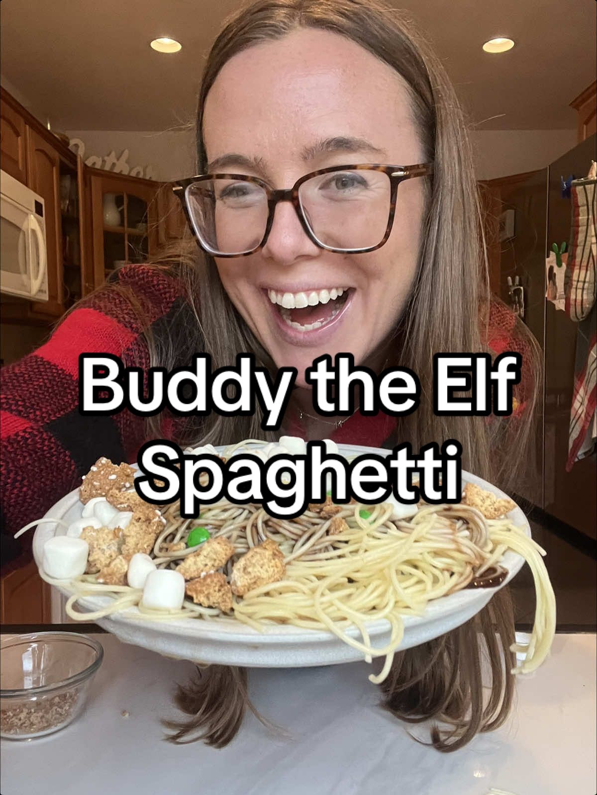 MERRY CHRISTMAS EVE!!! I hope you’re ready for Santa because he is coming tomorrow #christmaseve #buddytheelf #elfspaghetti #spaghettielf #christmasspaghetti #christmasrecipe #elfthemovie #christmasishere #santaiscoming #tomorrowmorning10amsantascomingtotown  . Buddy the elf spaghetti Christmas 