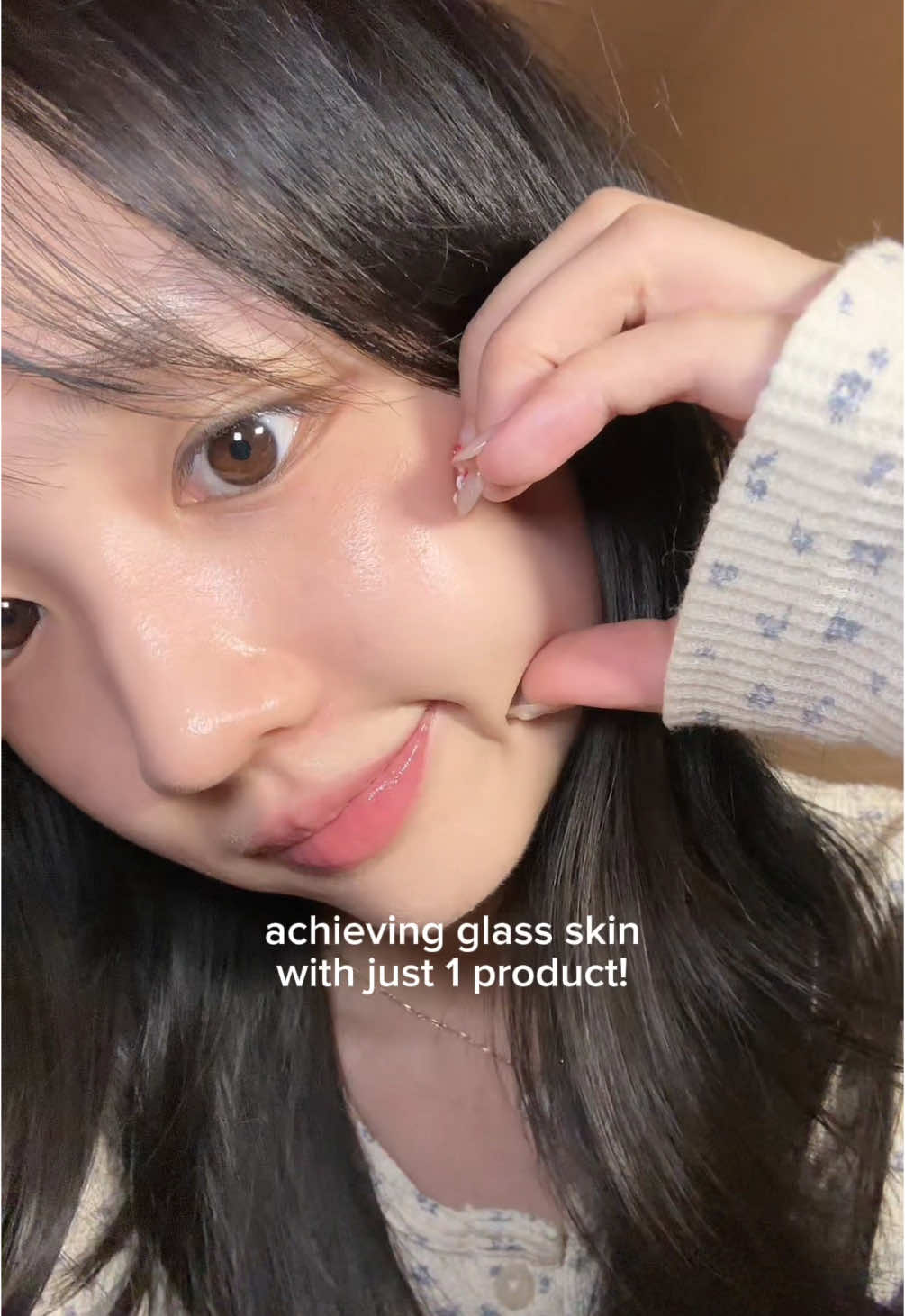 salmon dna = glass skin🐟🫧 #anua #pdrn #anuapdrnserum #glassskin #salmondna #skintok #BeautyTok #koreanskincare #skincareroutine #glassskincare #nightroutine @anua_global 