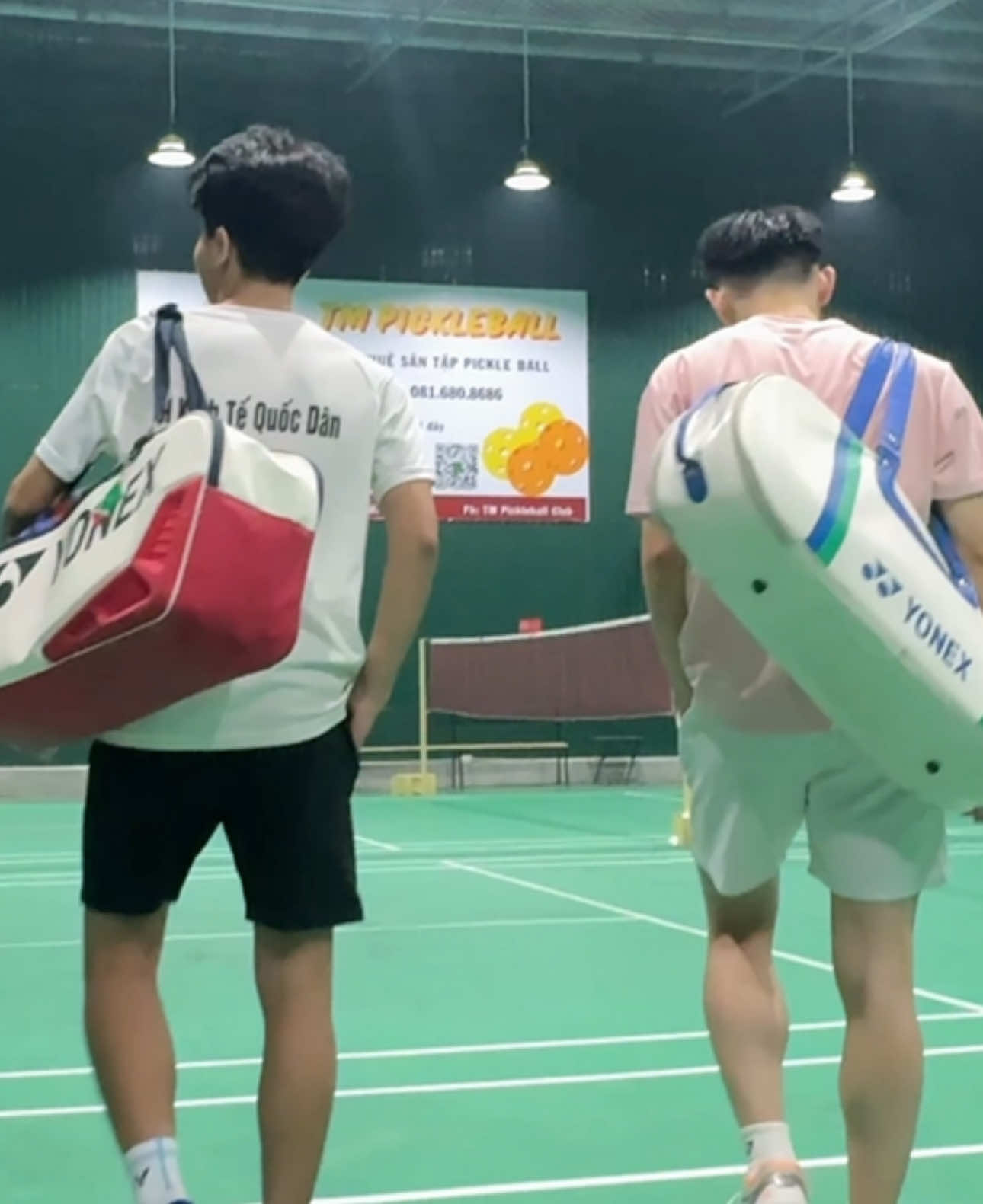 Tập theo douyin cũng được ấy chứ  #douyin #douyin抖音 #dungbadminton #xh #xhtiktok #badminton #CapCut 