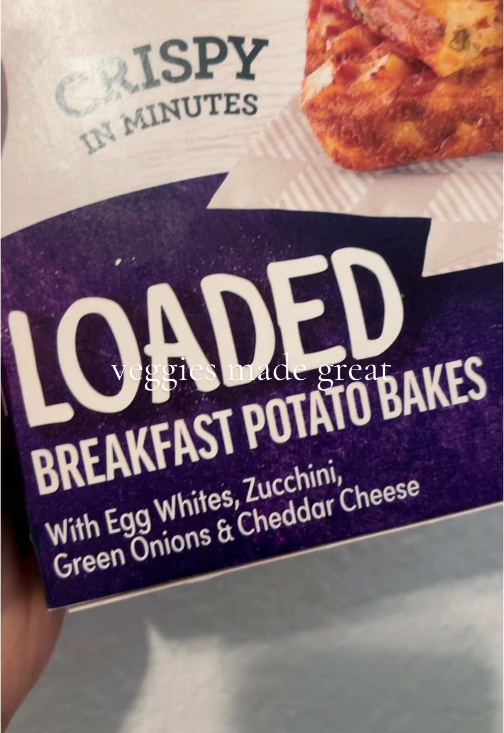 I’ve been a @Veggies Made Great fan for years now 😩 these and their chocolate zucchini muffins are amazing!! #veggiesmadegreat #veggierich #healthy #vegetarian #veggies #breakfastonthego #quickbreakfast 