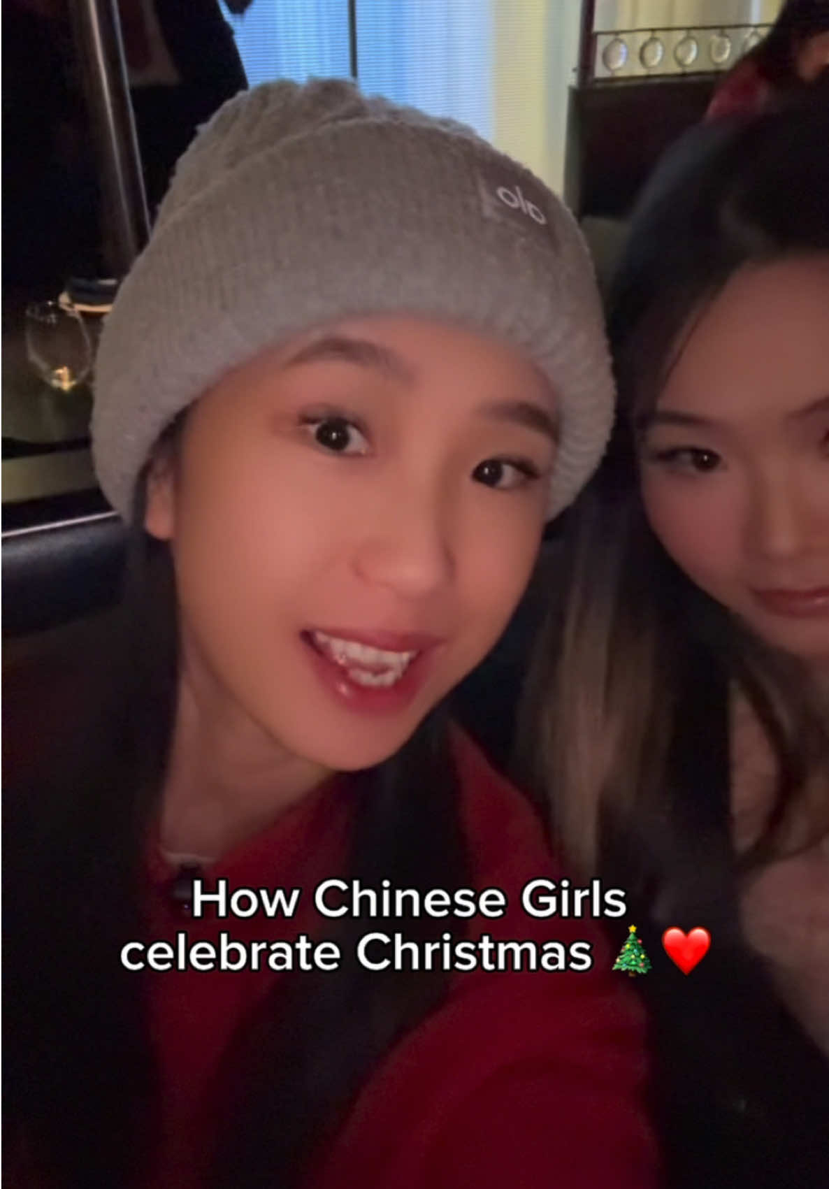 Merry Christmas besties 👯❤️ May the new year bring you more money, more laughs, and maybe even a hot guy or two! Cheers to you 😬 #christmas #nyc #chinesegirl 