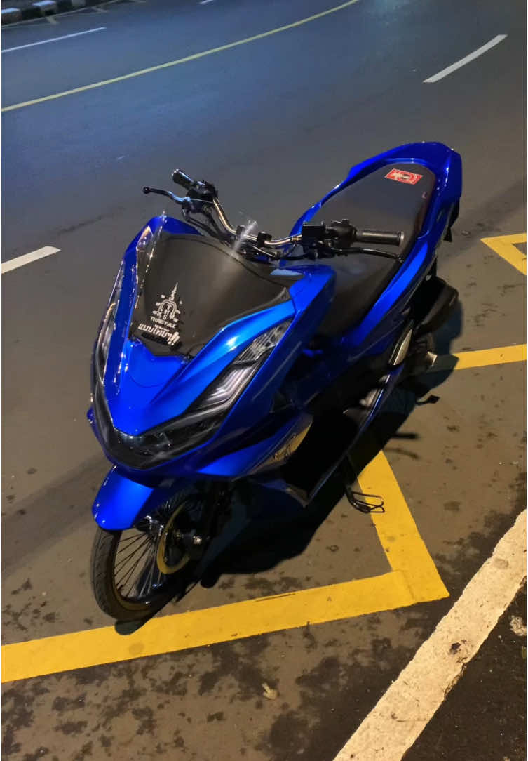 Di daerah kalian hujan gak gais ekwkw 😝🤣 #pcx160#pcx160ล้อ17แต่งสวย❤️✌️#pcx17lifestyle#pcxmodifikasi#ring17style #fyp#lewatberanda #pcx160ล้อ17แต่งสวย#fypage 