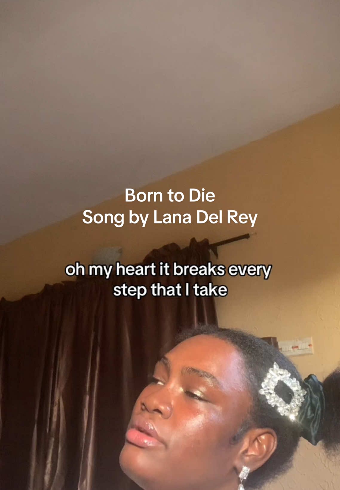 Born to Die Song by Lana Del Rey @Lana Del Rey #tiktok #lanadelrey #fyp #ultraviolence #lanadelreyedit#lanadelreyeditns #music #lyrics #song #damiie #singer #borntodie 