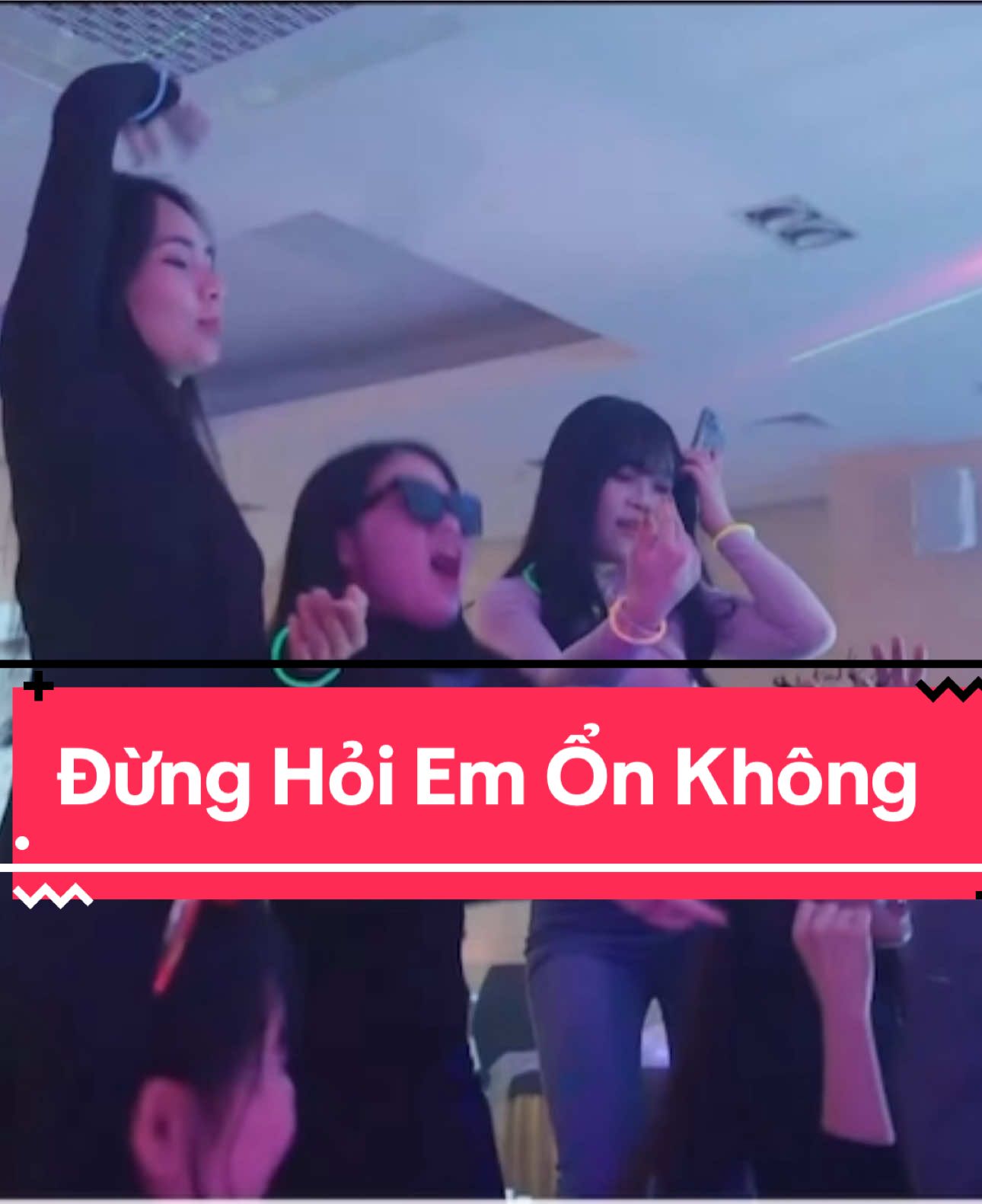 Nhạc hay gái xinh quẩy bung nóc quên lối về😍😍#bannhacngoisaoviet #djnhatthien #mckun #dunghoiemonkhong #hottiktok 