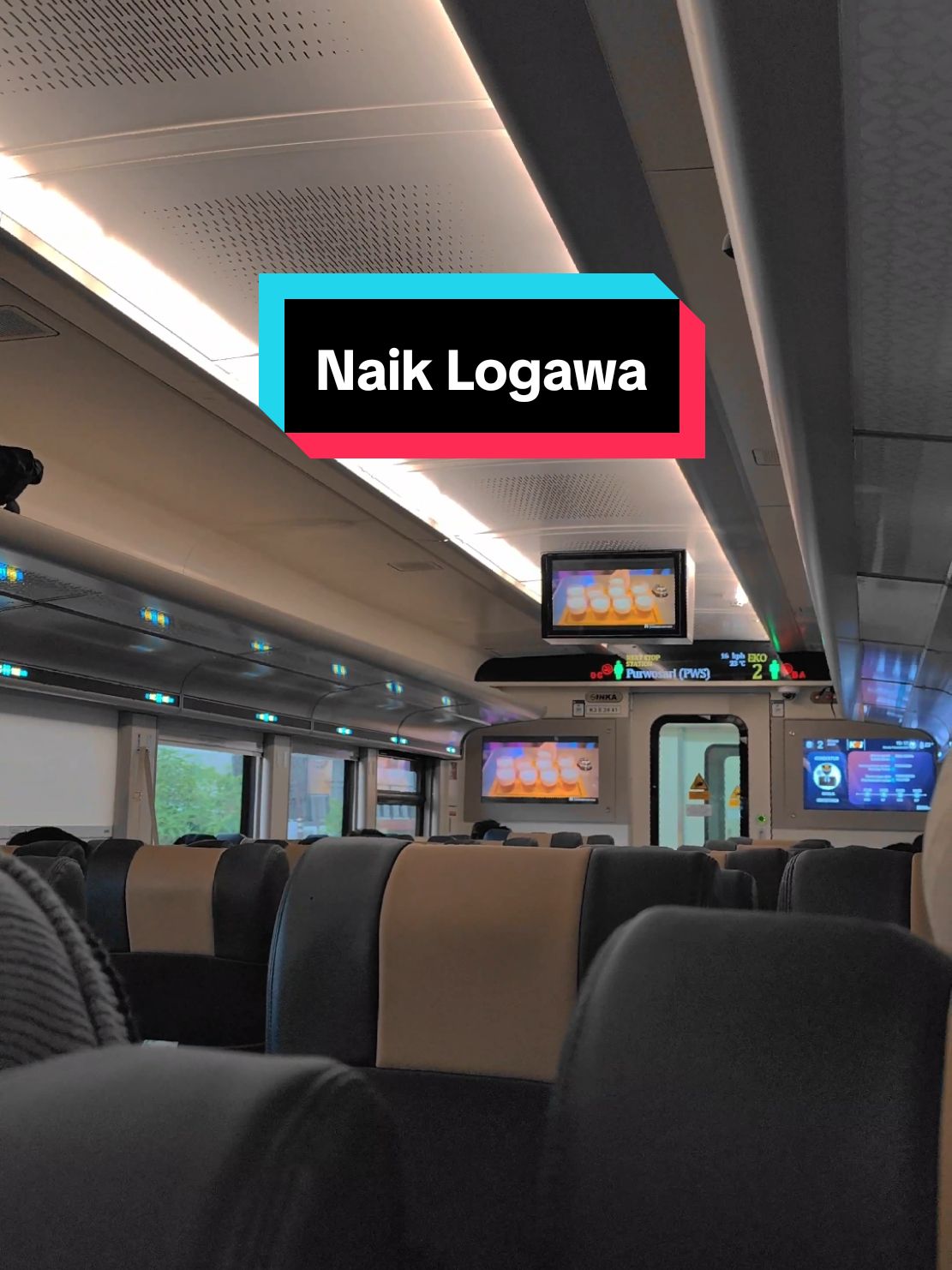 Jalan-jalan naik Logawa..  Cakepp .  .  #keretaapi #keretaapiindonesia #keretaapikita #keretaapitiktok #naikkeretaapi #keretaviral #keretaekonomi #kalogawa #logawa #fyp #viral #berandatiktok 