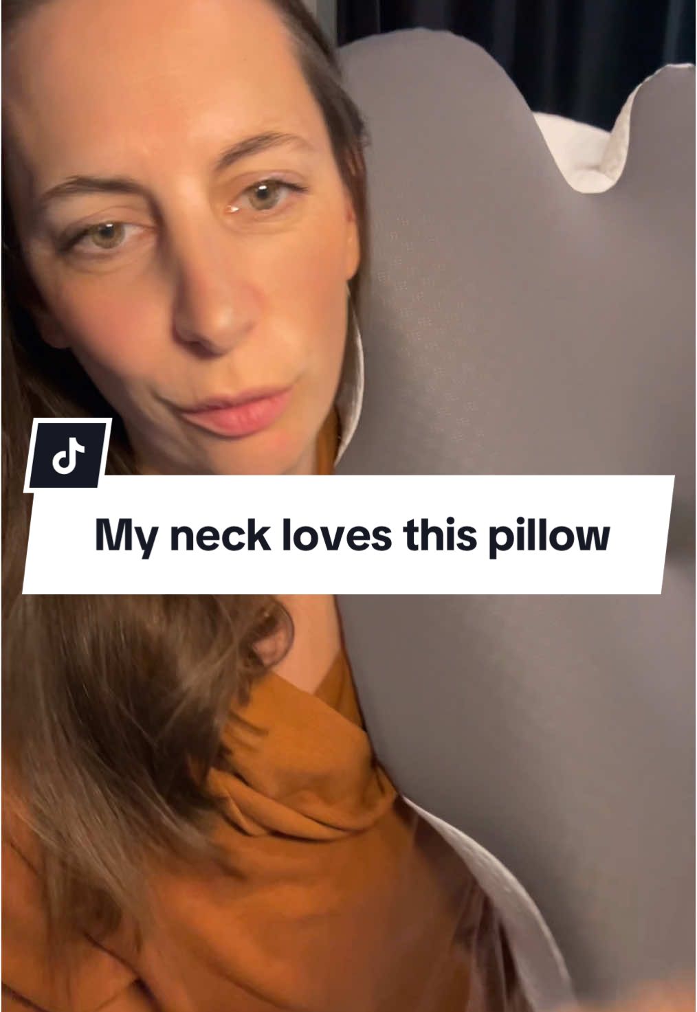 My neck is seriously thanking me for this ergonomic cervical support pillow. Sleep has never felt this good. 😴 #BetterSleep #NeckSupport #ErgonomicComfort #newyearnewaura #vipfree #pillow #ergonomicpillow 