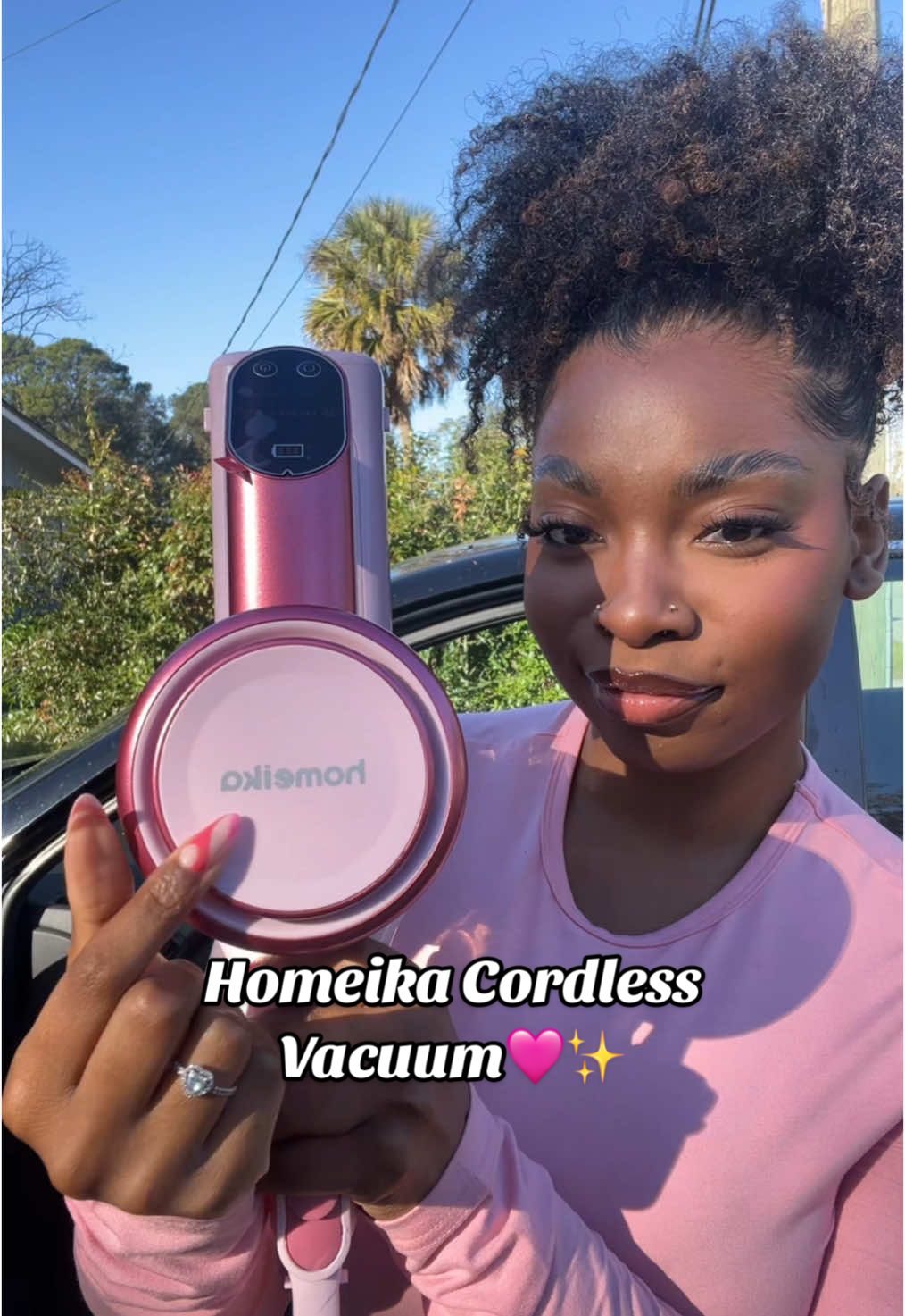 This vacuum isn’t bad at all, and I love how it’s pink💗I’d definitely recommend it if you hate dealing with cords on vacuums👍🏾  #ashleecookk #vacuumcleaner #homeikavacuum #trending #foryou #fyp #foryoupage 