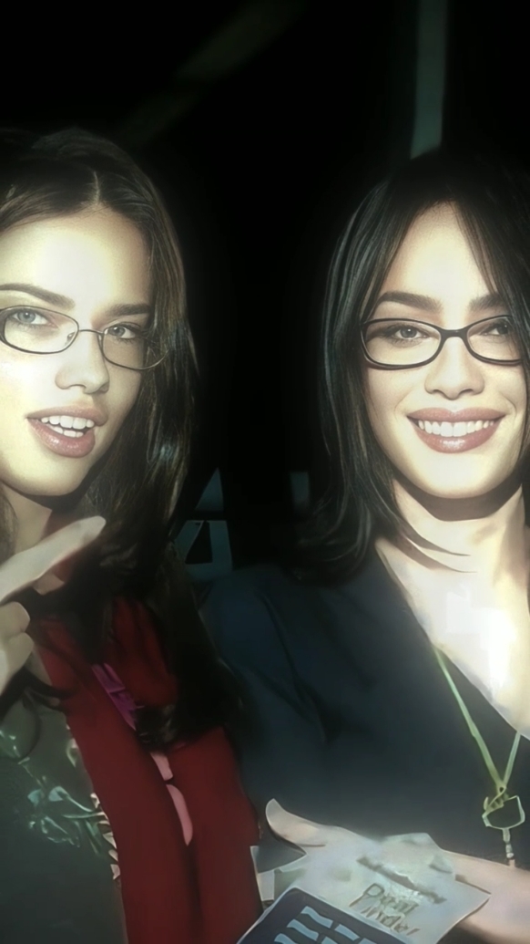 dua pilar kehidupan 🛐 #adrianalima #adrianalimaedit #meganfox #meganfoxedit #2000s #fyp 