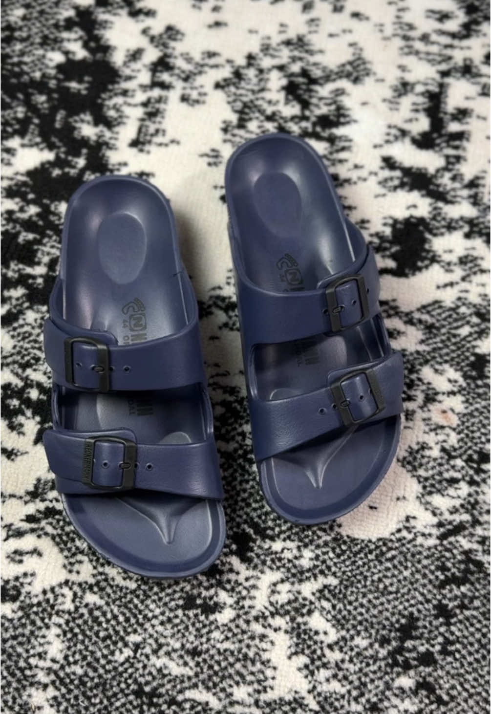 Sandal slide pria #sandal #sandalpria #sandalkeren #sandalmurah #sandalslide 