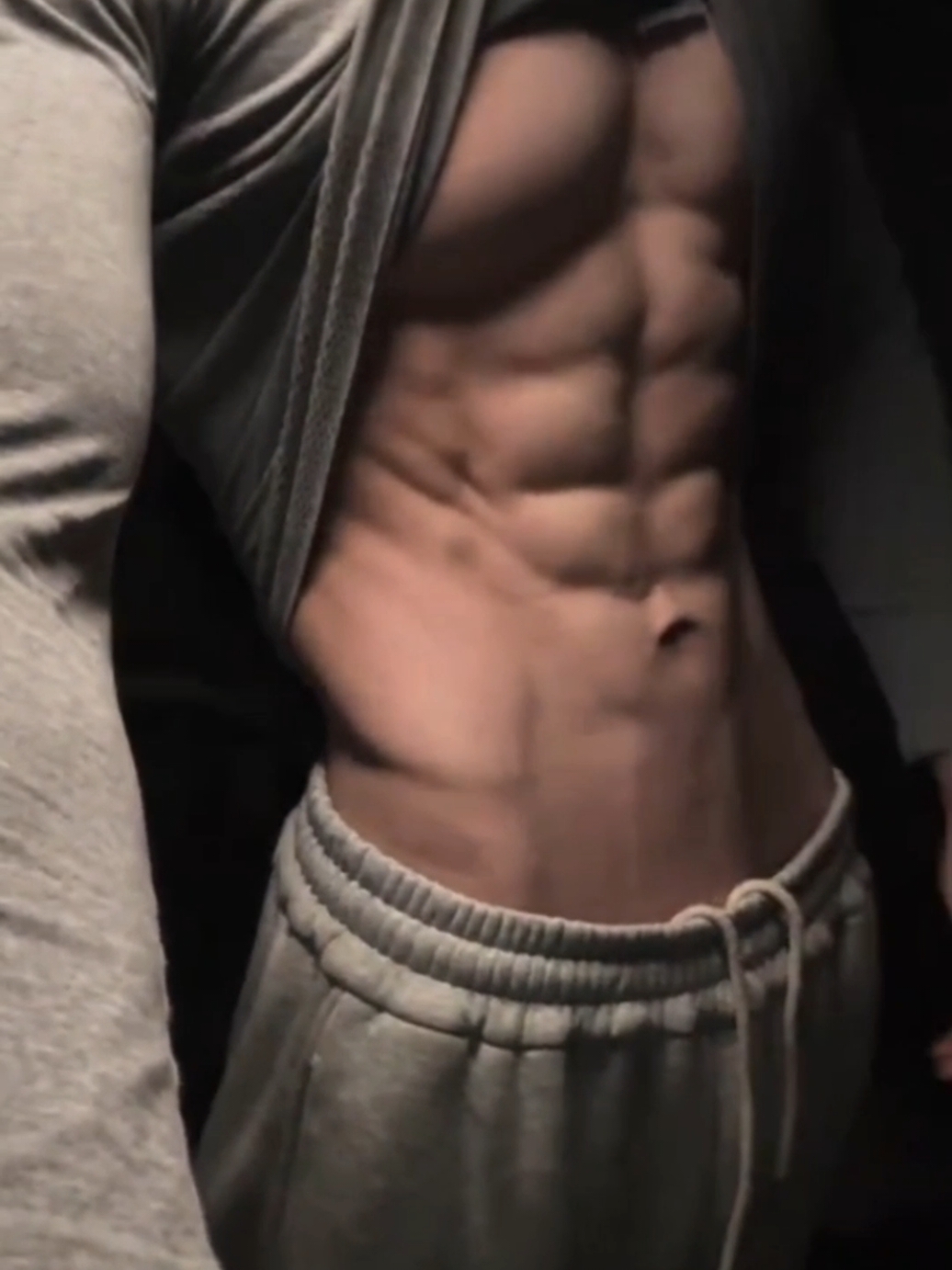 Do you want to touch it? ...  #bodyworkout #sixpack #gym #foryoupage #抖音 