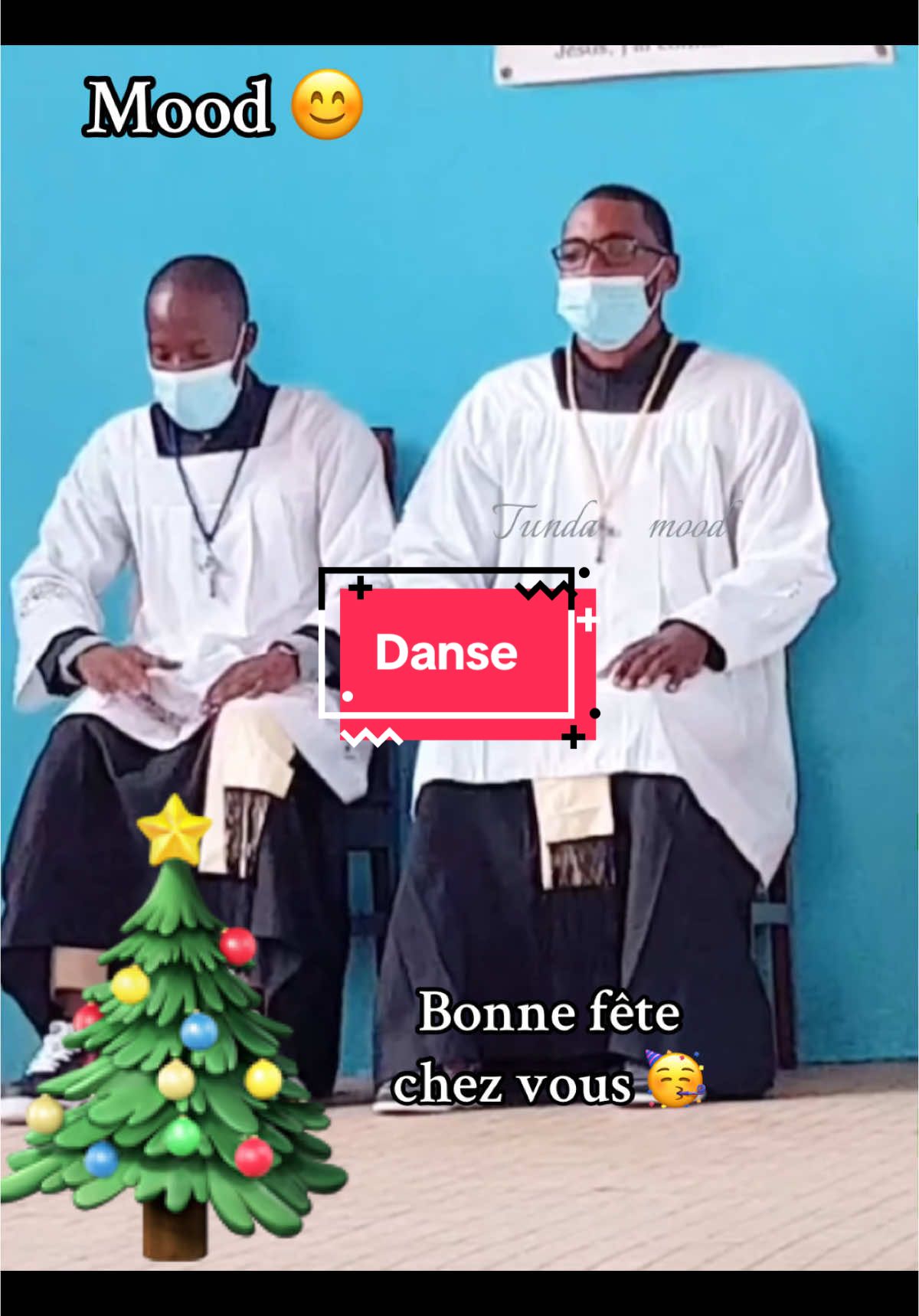 Réponse à @the King maus 👑👑  bonne fête chez vous 🥳 #danse #dansechallenge #mood #pourtoi #drole 