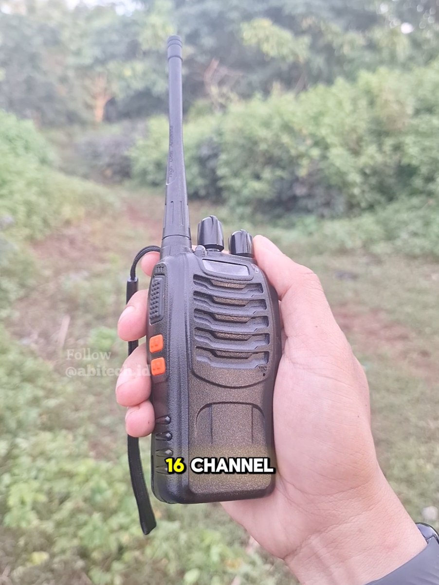 Membalas @khairul.amri02  Silahkan di Chekout Ht Seri 888s nya cuman 2 ratus ribuan sudah dapat sepasang. #handytalky #handietalkie #walkietalkie #htmurahjarakjauh #htmurah #ht888s #htbaofeng #ht100ribuan #handytalkymurah 