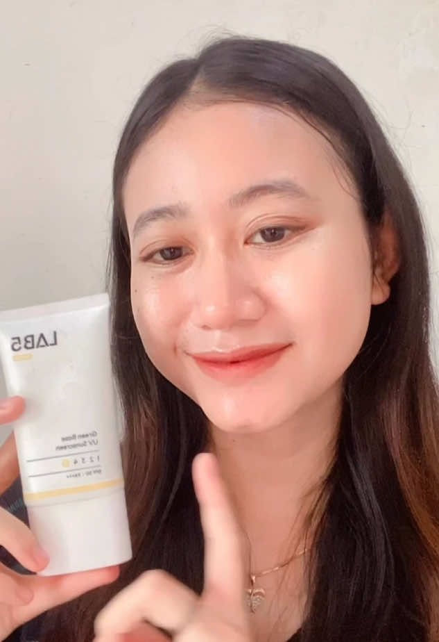 Pemakaian Suncreen itu penting banget!!! Kalo aku sebelum beraktivitas wajib banget pakai GREEN BASE SUNCREEN dari @Lab5 Skincare #5langkahkulitsehat #kulitsehatdimulaidari5langkahini #Lab5 #Lab5solusikulitsehatmu #Lab5RahasiakulitSehat #Lab5untukkulitsehatmu #Lab5perawatankulitterbaik 