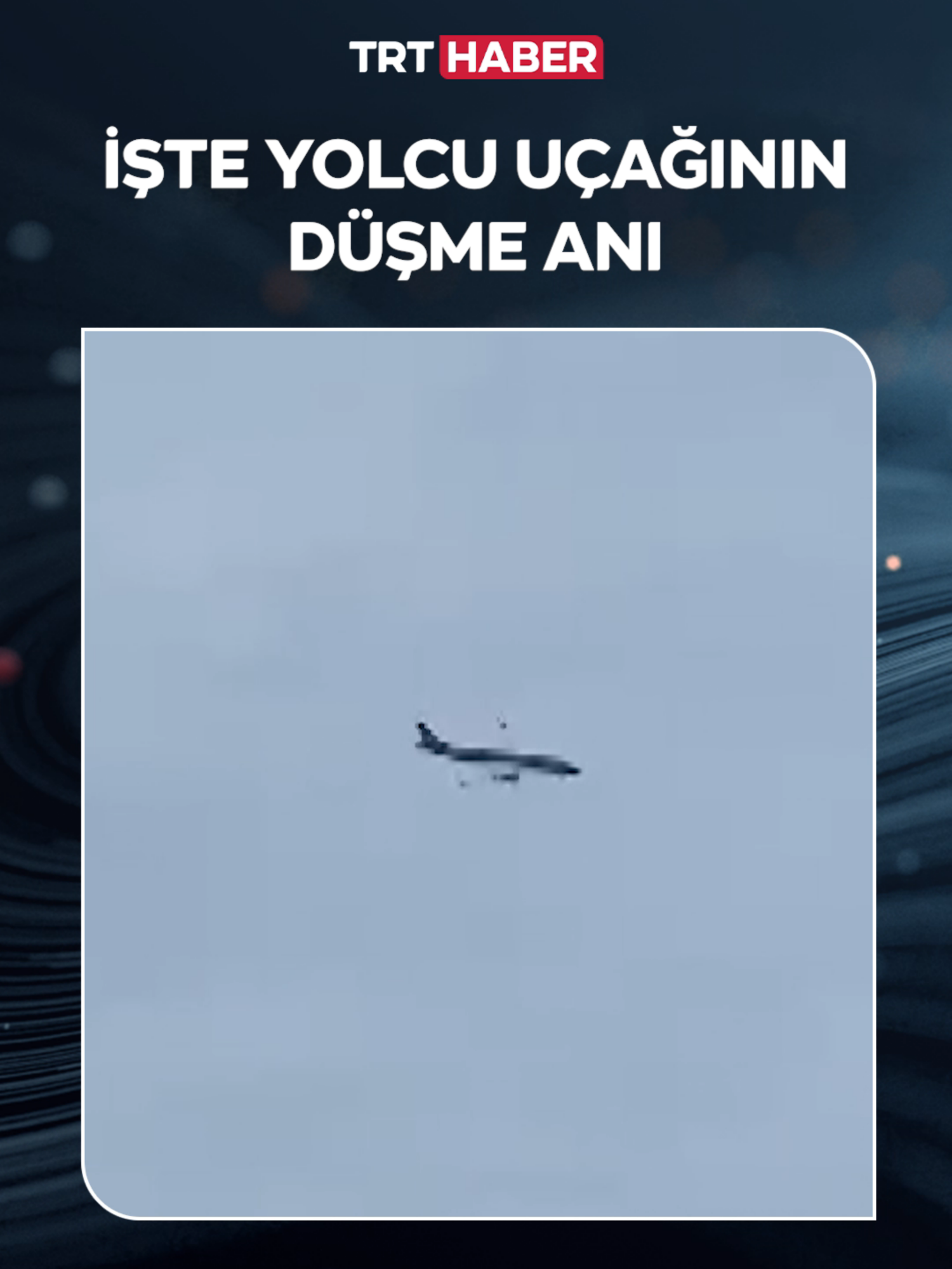 Azerbaycan Hava Yolları'na ait yolcu uçağı acil iniş yapmak isterken Kazakistan'ın Aktau kentinde düştü. 72 kişinin bulunduğunu uçaktan sağ kurtulan 6 kişinin durumu ağır. #azerbaijan #uçak #kazakistan🇰🇿