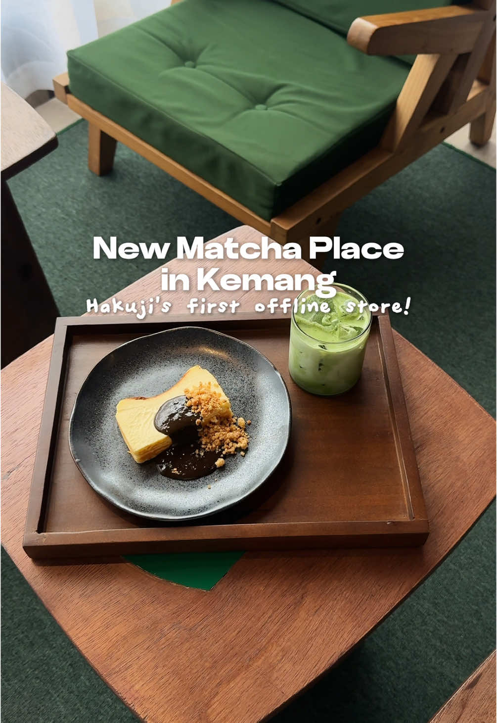 Finally Hakuji buka their first offline cafe di Kemang! Buat yang udah cobain Hakuji's Tearoom di pop upnyabrightspot, yuk mampir! Lokasinya gak jauh dari Mekdi Kemang kok 😍 #matchacafe #matchajakarta #cafejakarta #ceremonialgradematcha #TikTokCreatorSearchInsightsIncentive #creatorsearchinsights cafe aesthetic videos