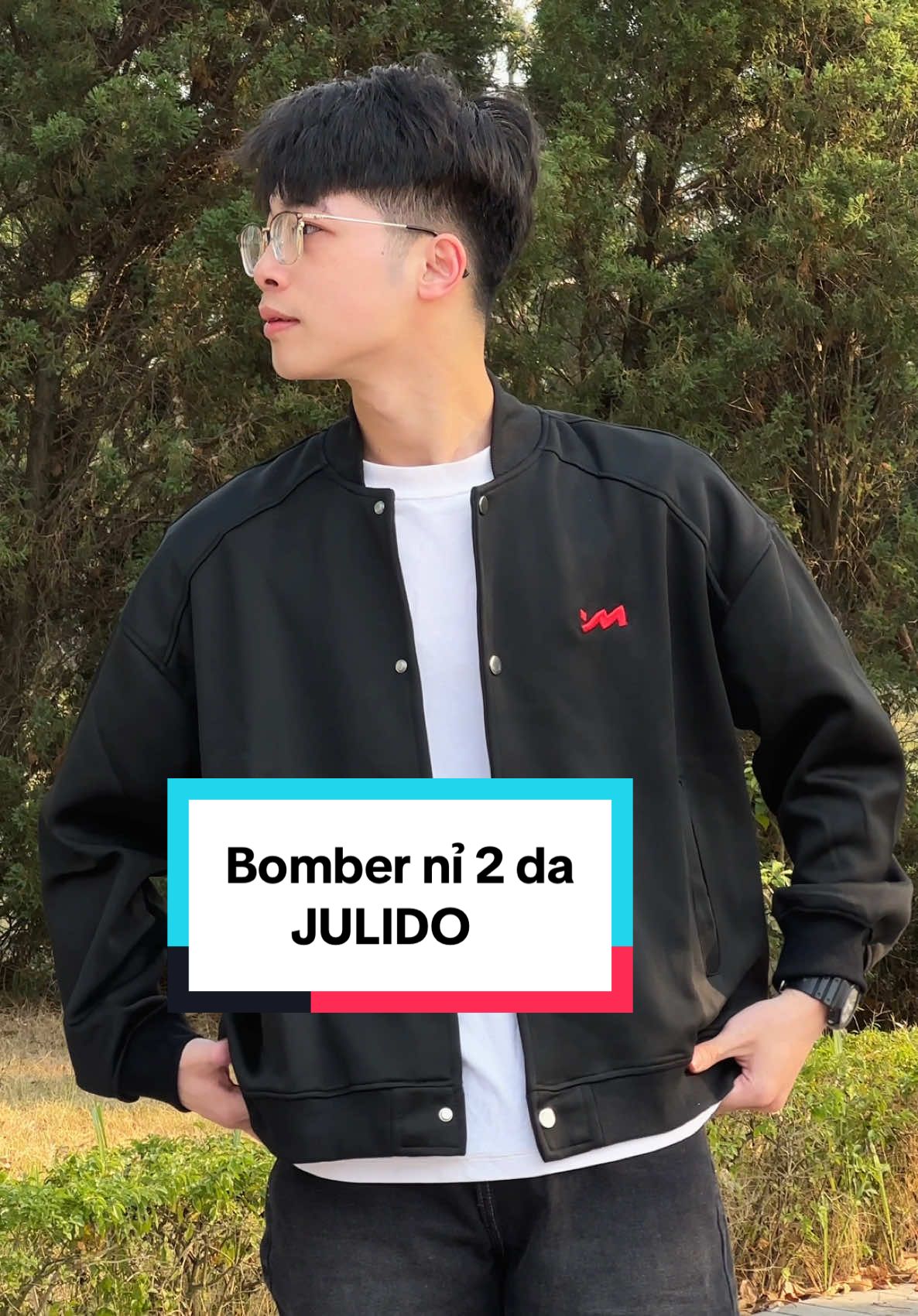 Lục tung cả tiktok mới tìm đc mẫu bomber nỉ 2 da đẹp như này #reviewlamdep #xuhuong #reviewthoitrang #phoidonam #viral #bomber #julido 