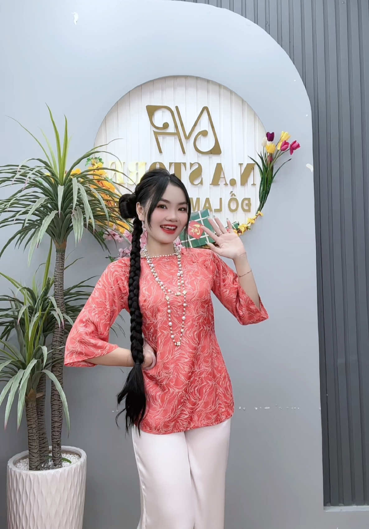 Bộ Áo Bà Ba Lụa Hoa Viền Ngọc Đón Tết nha chị em ơi 🌸 #dolamdichuanastore #nastore #muâtitiktokshop🛍 #chotdontiktok #tiktokshopvn #bàba #baba #bobaba #dobaba #bàbamiềntây #xuan #tet #xuân #đồbaba #đồbộ #xh #fyp 