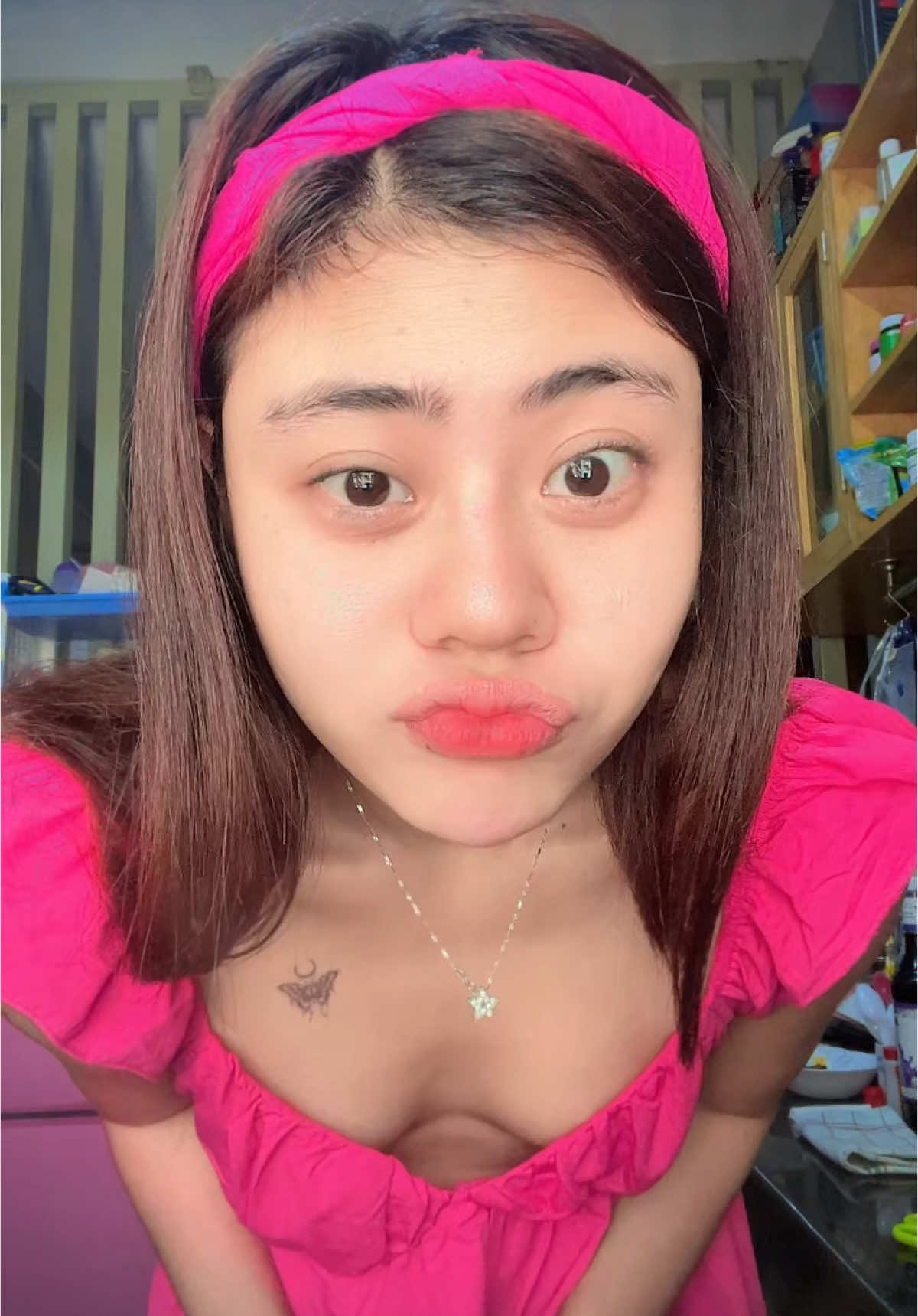 #အိပ်ချင်မူးတူး🥴 #tiktokmyanmar #foryoupage #followers #tiktok 