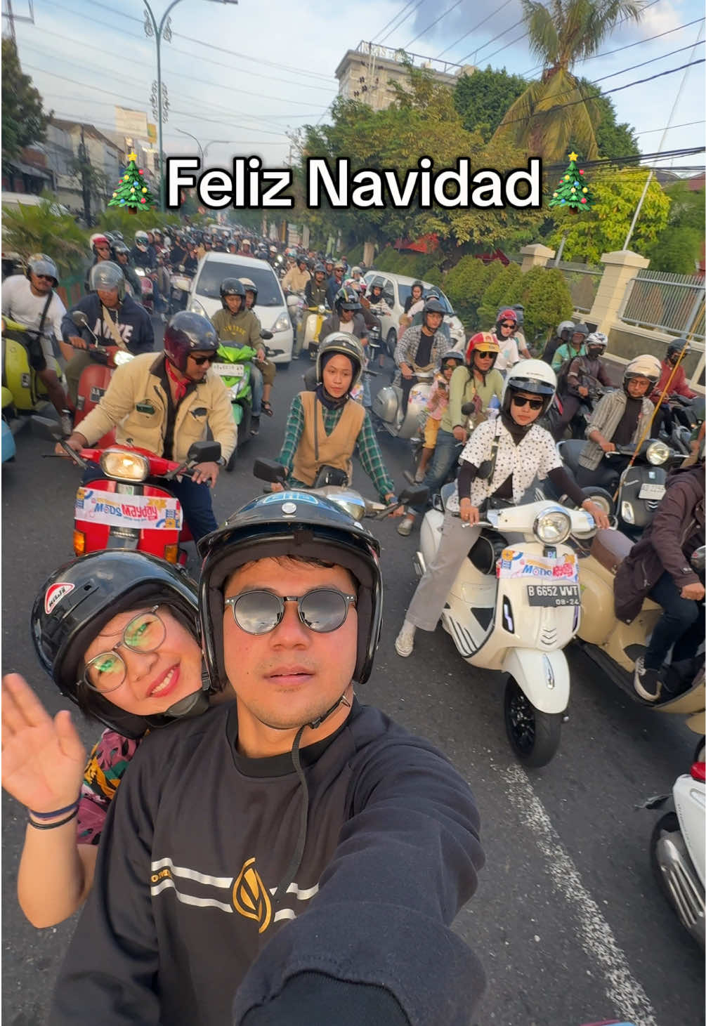 🎄Feliz Navidad🎄 . . . #vespa #vespaindonesia #vespaklasik #vespaindo #vespaindonesiabersatu #bngrodadua 