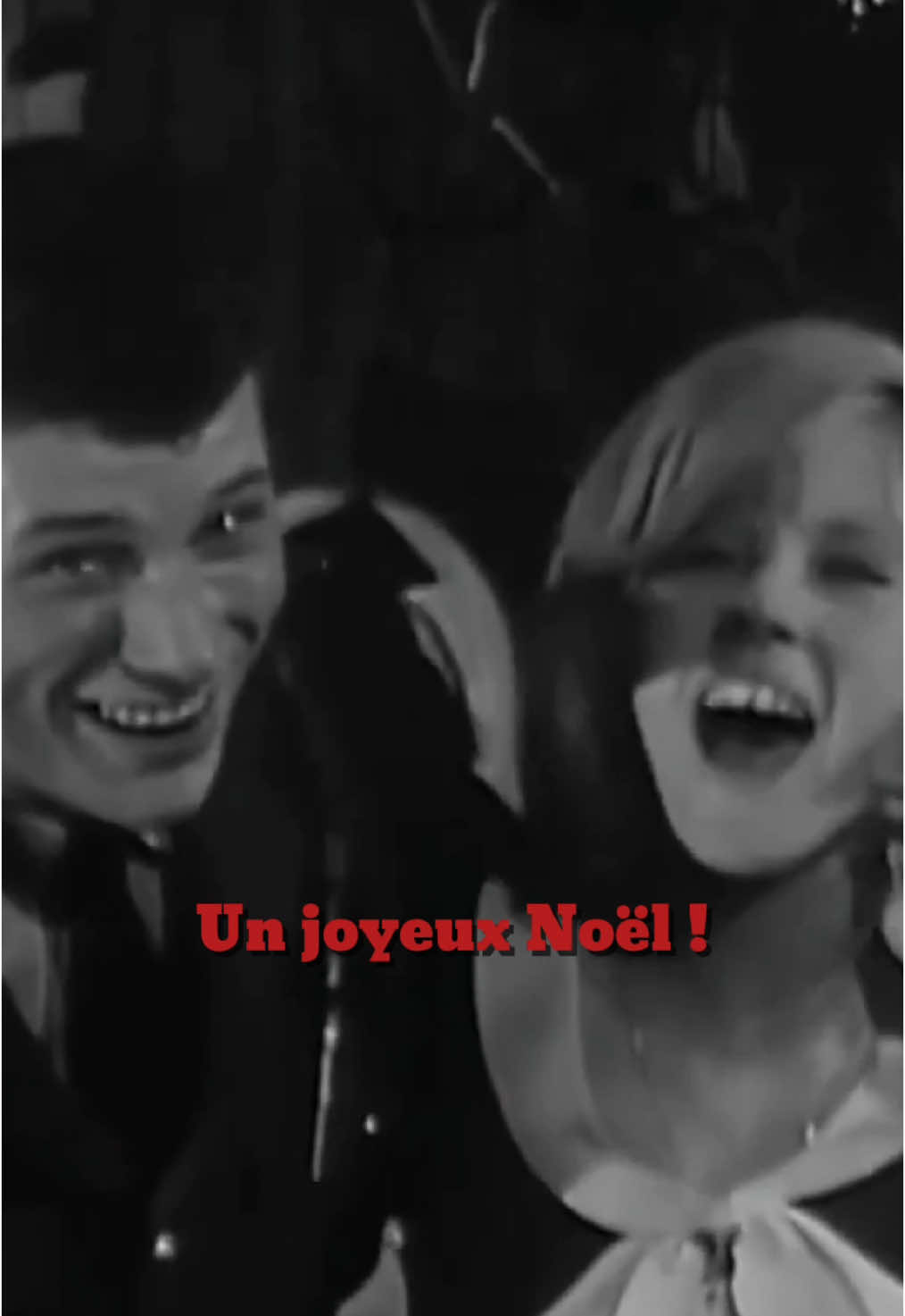 Et Joyeux Noël à tous 💫🎄🎁 #johnnyhallyday #joyeuxnoel #noel #sylvievartan #nostalgia  #nostalgie #chanson #chansonfrancaise #tv #musique #musiquefrancaise #johnny #hallyday 